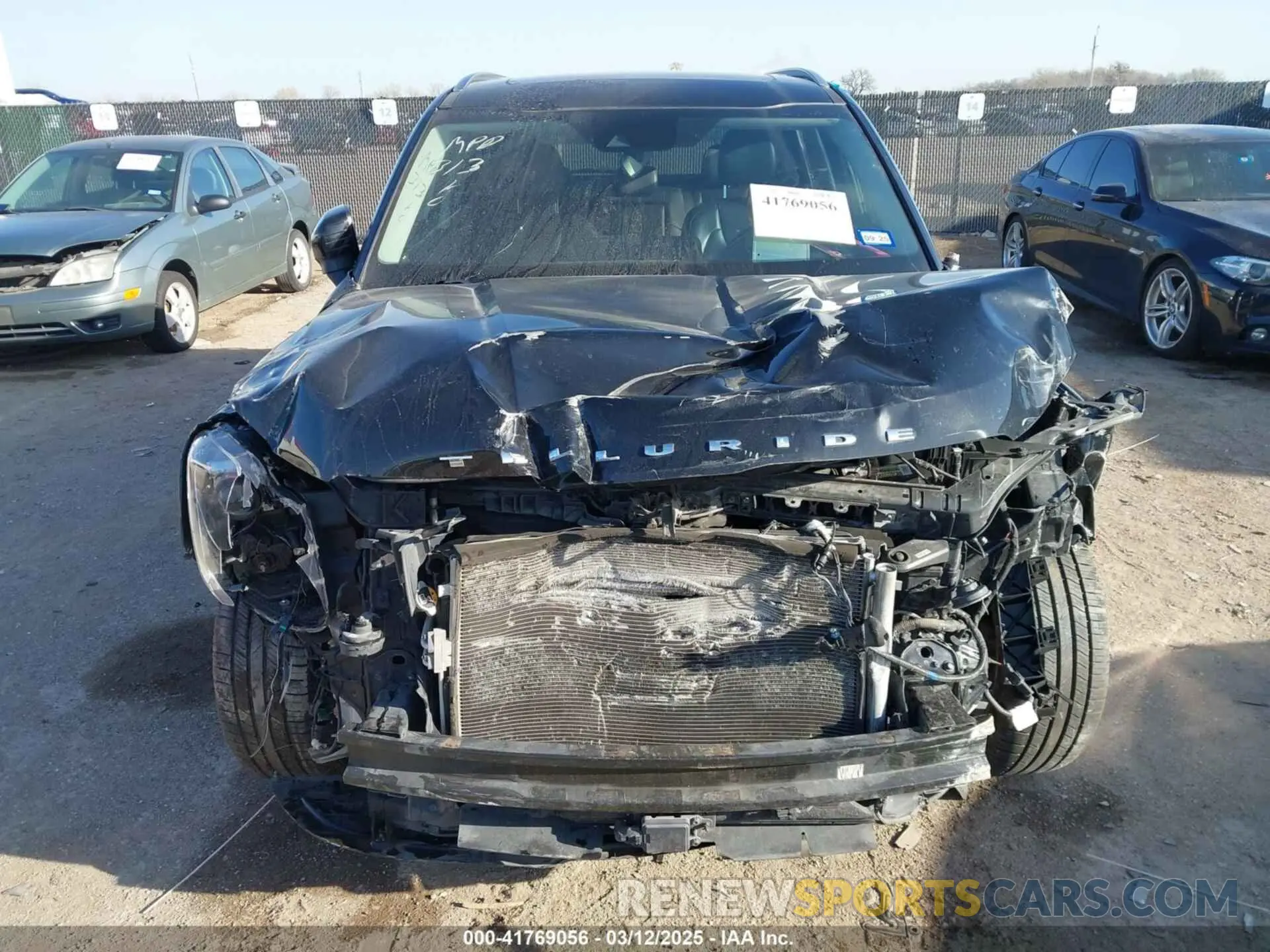 12 Photograph of a damaged car 5XYP6DHC8LG050601 KIA TELLURIDE 2020