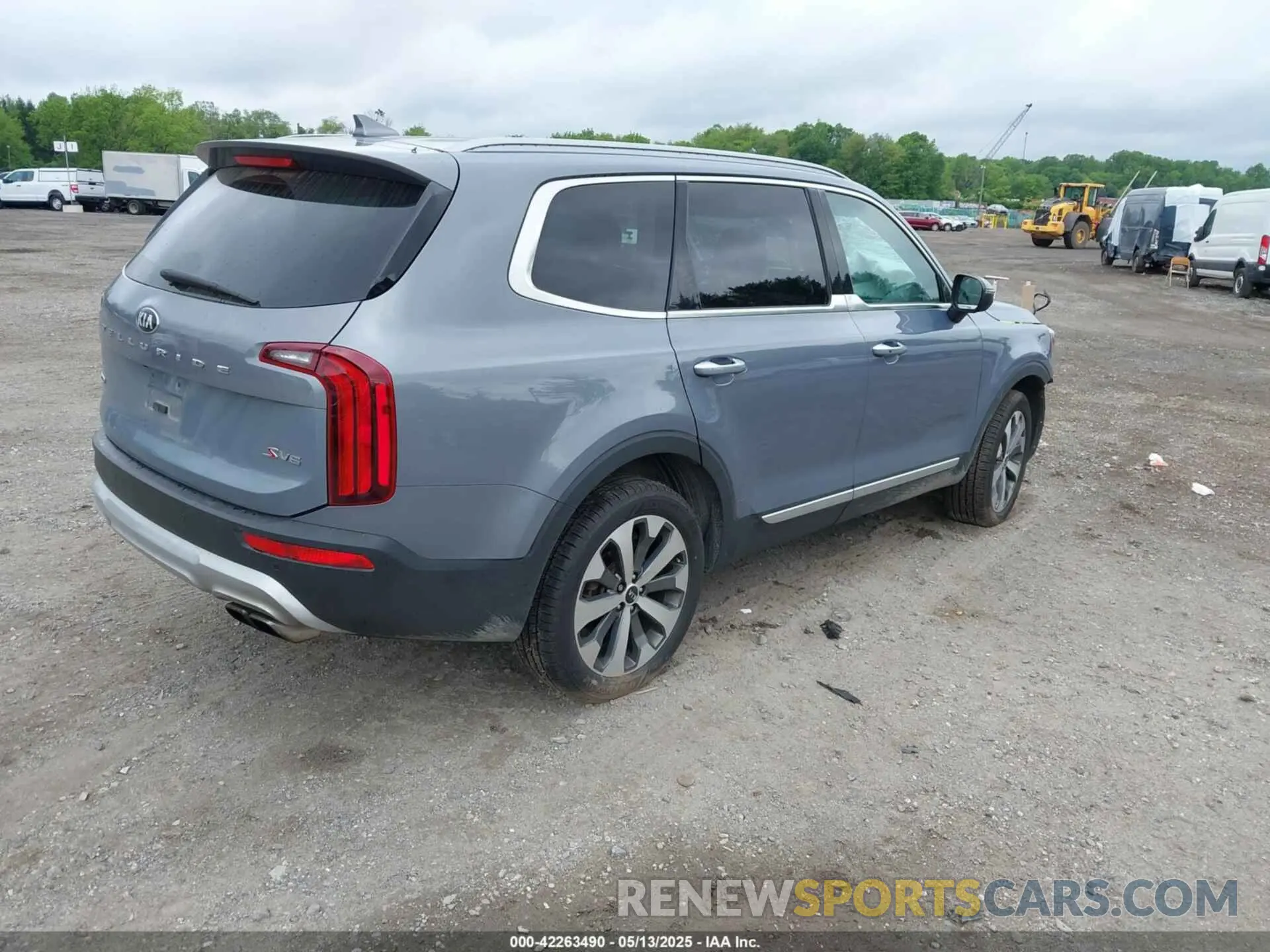 4 Photograph of a damaged car 5XYP6DHC9LG038912 KIA TELLURIDE 2020