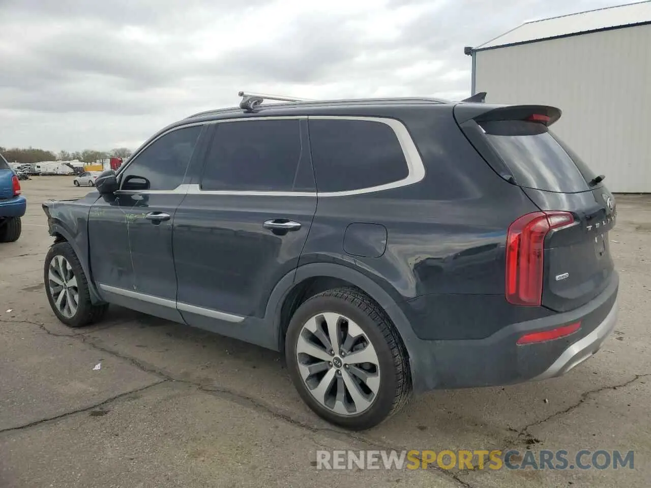 2 Photograph of a damaged car 5XYP6DHC9LG083736 KIA TELLURIDE 2020