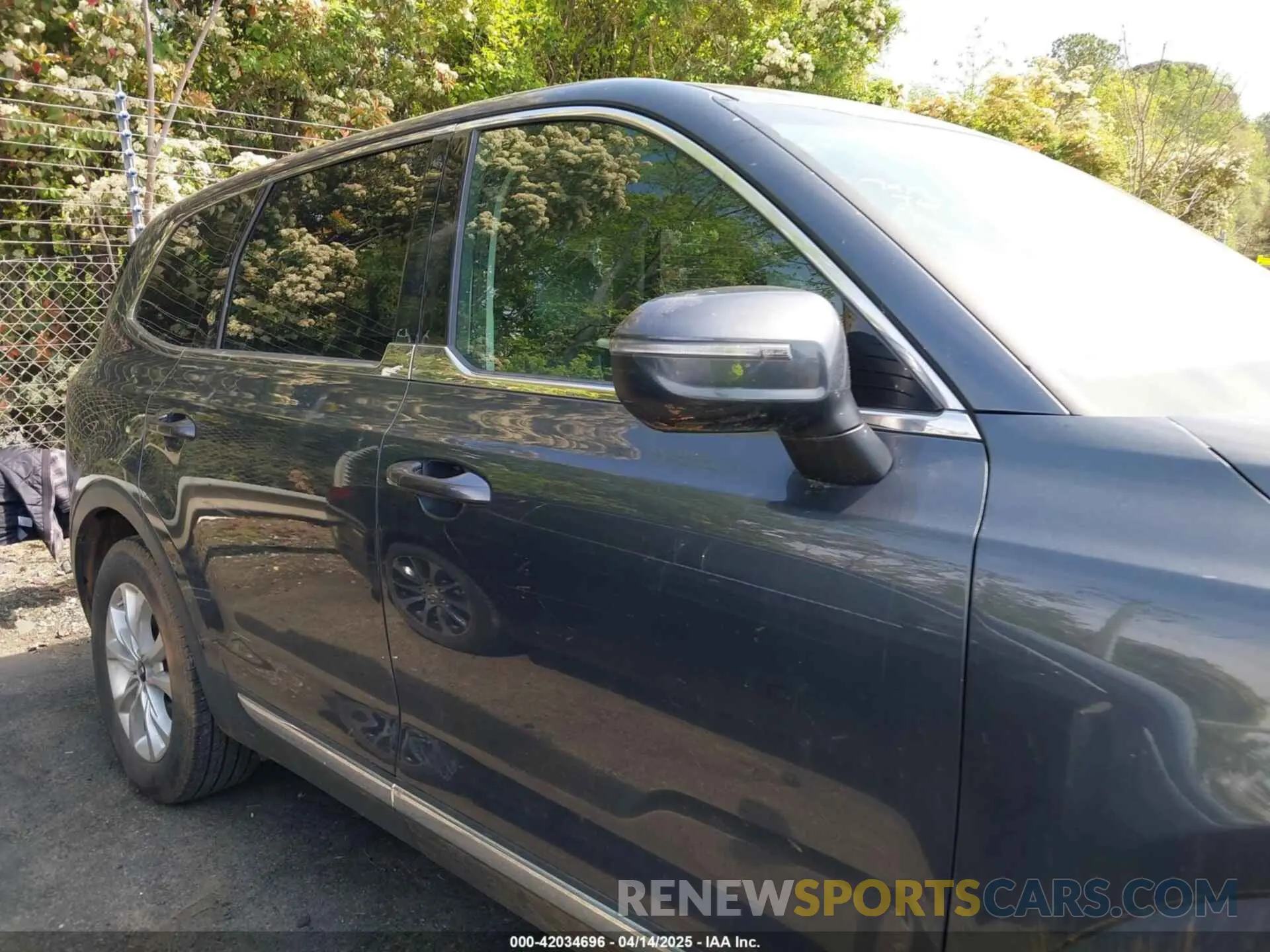13 Photograph of a damaged car 5XYP24HC5MG165458 KIA TELLURIDE 2021