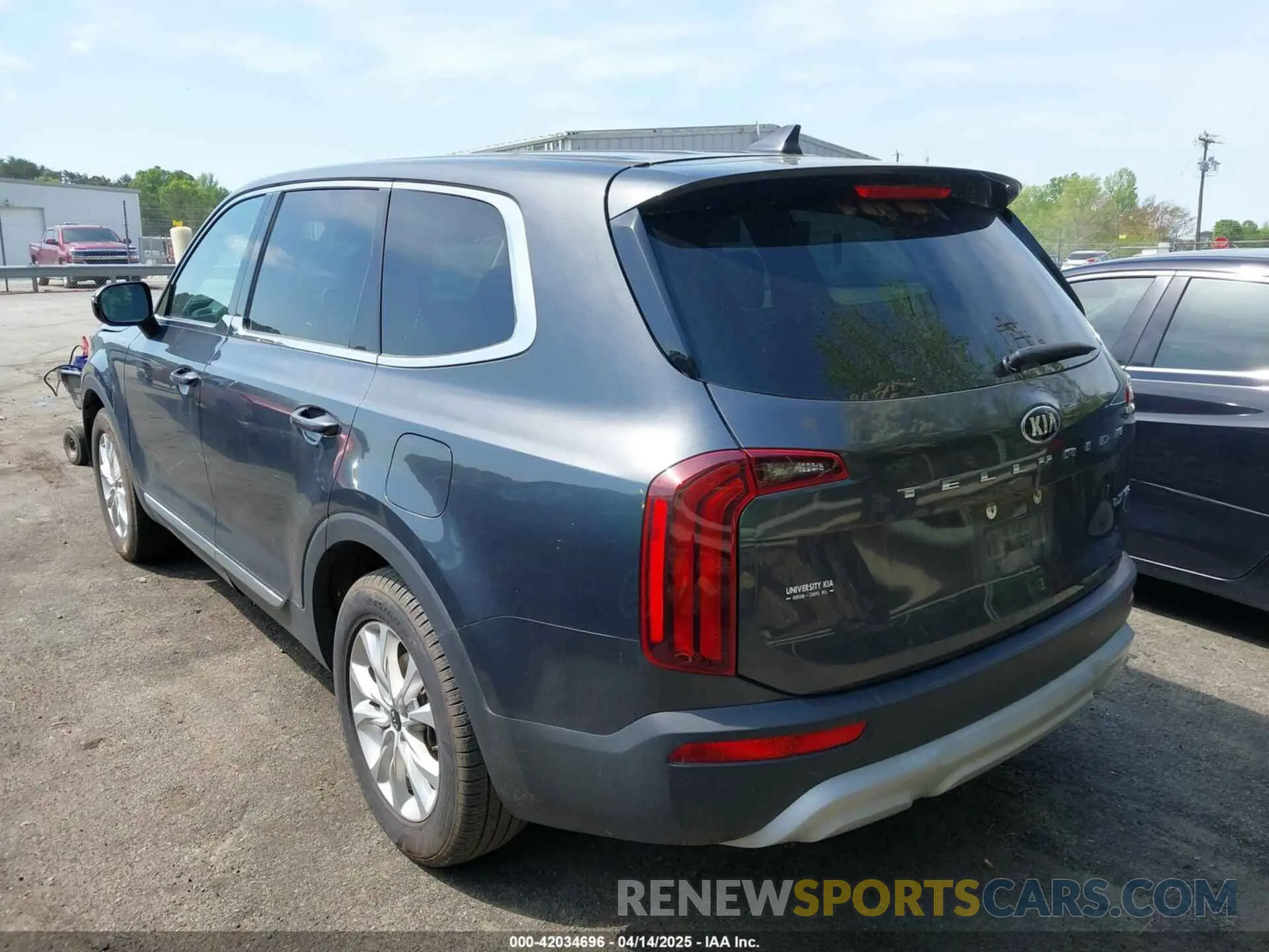 3 Photograph of a damaged car 5XYP24HC5MG165458 KIA TELLURIDE 2021