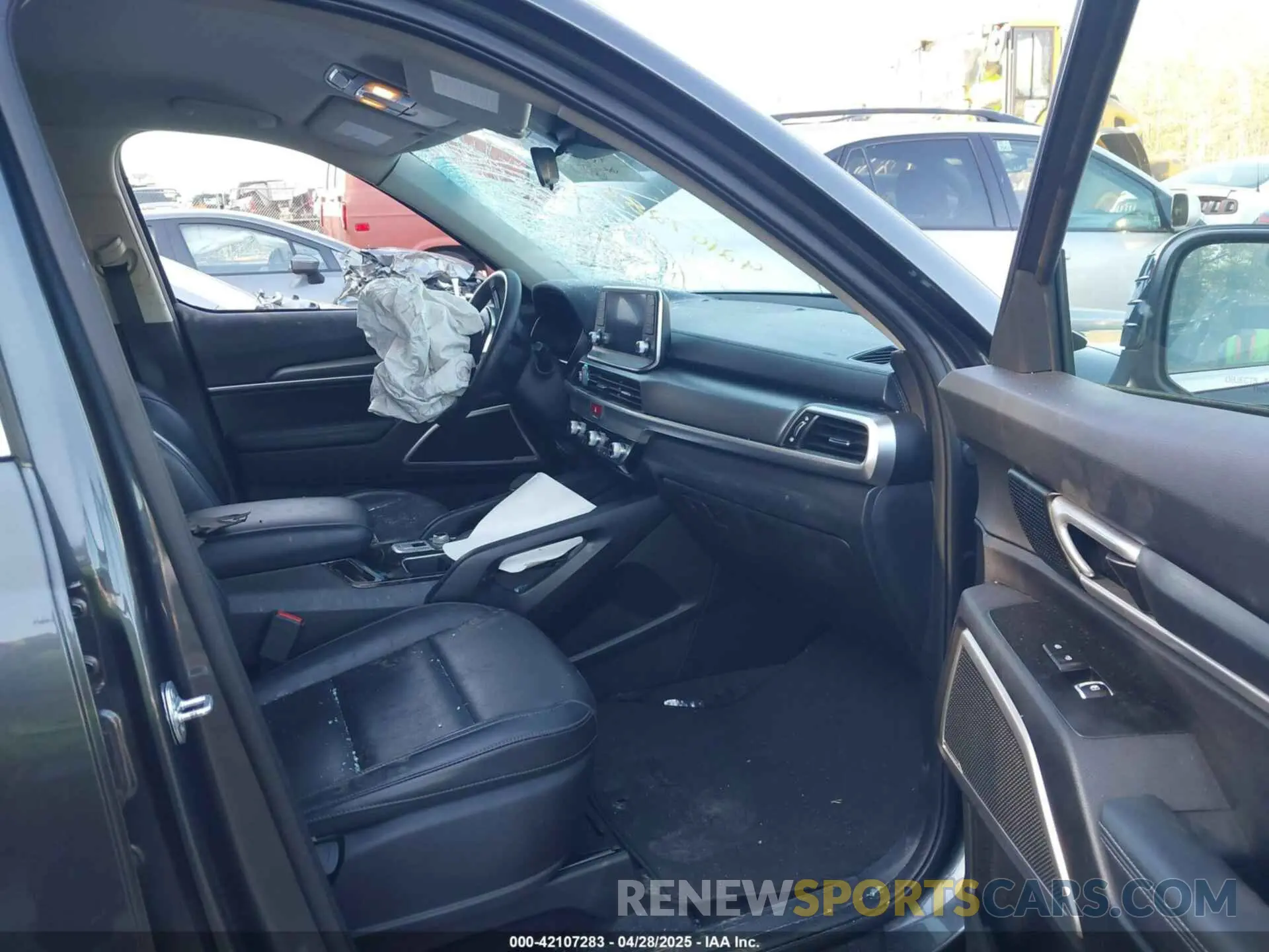 5 Photograph of a damaged car 5XYP2DHC2MG168172 KIA TELLURIDE 2021