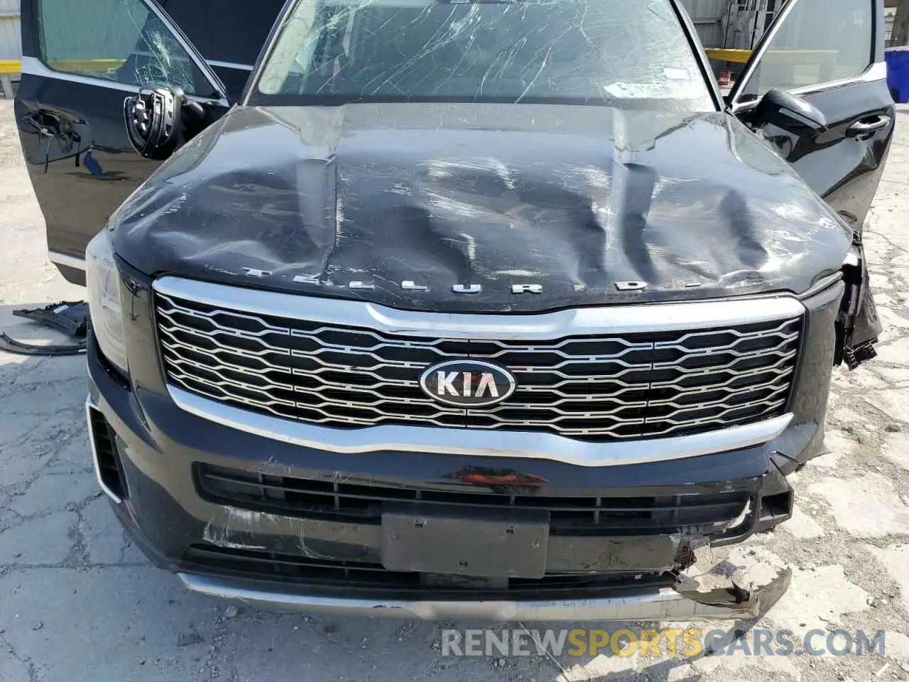 13 Photograph of a damaged car 5XYP34HC1MG117517 KIA TELLURIDE 2021