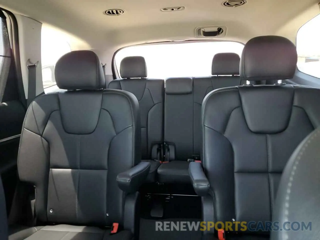 10 Photograph of a damaged car 5XYP34HC1MG161839 KIA TELLURIDE 2021