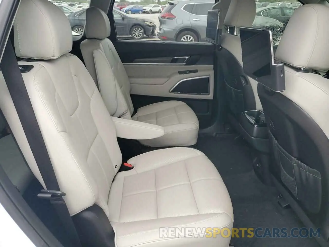 11 Photograph of a damaged car 5XYP34HC2MG162949 KIA TELLURIDE 2021