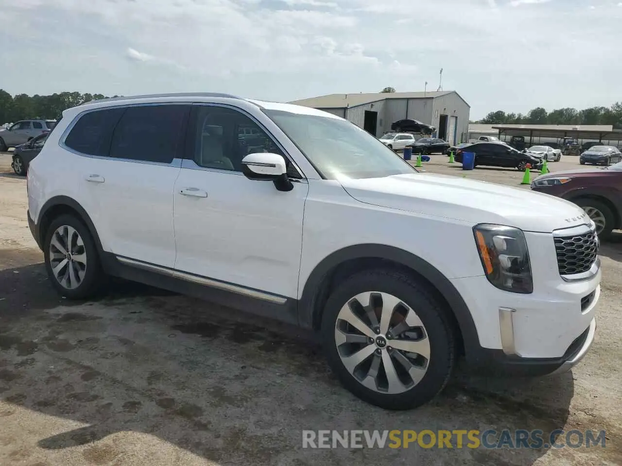 4 Photograph of a damaged car 5XYP34HC4MG180062 KIA TELLURIDE 2021