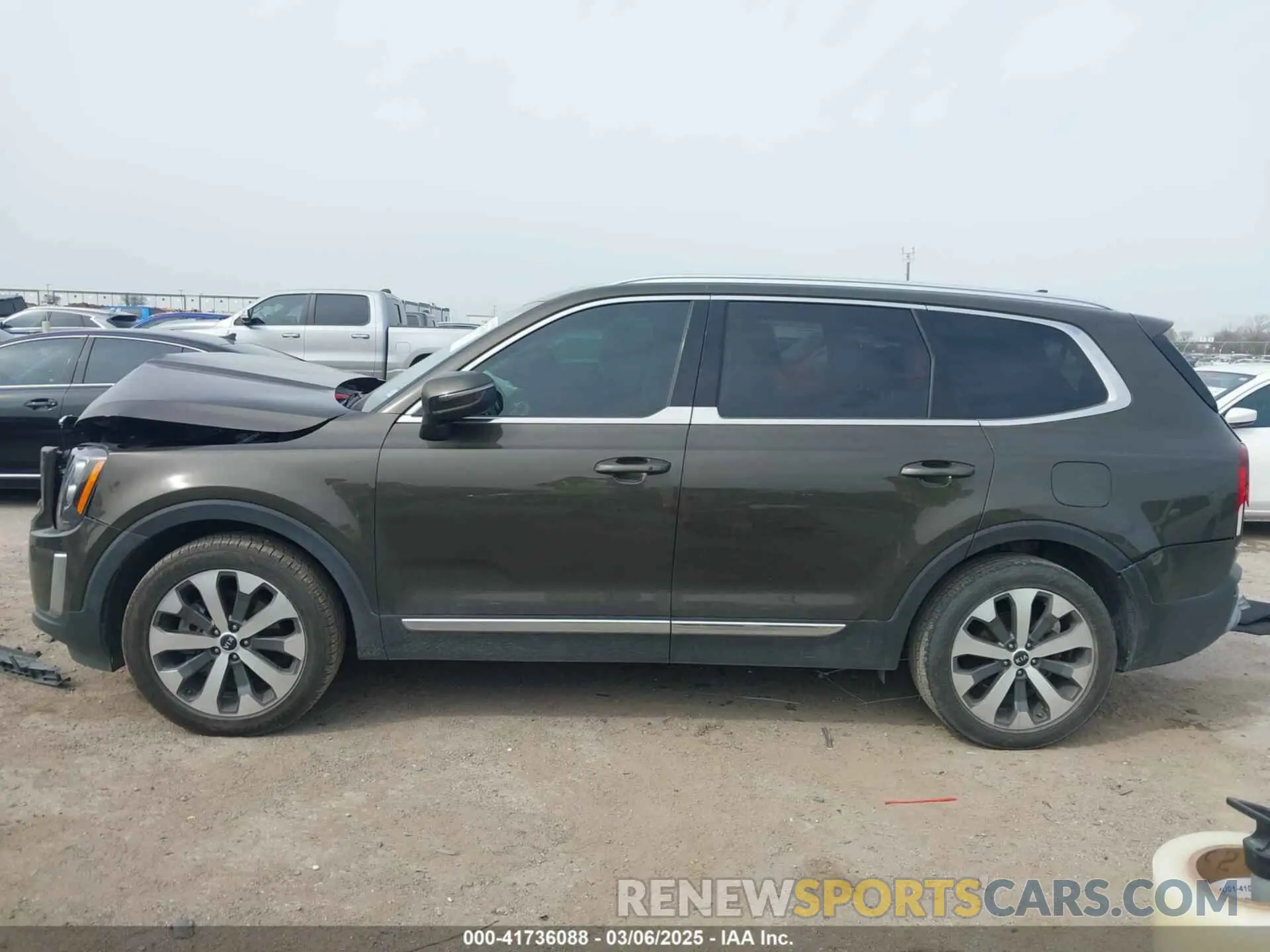 14 Photograph of a damaged car 5XYP34HC7MG145841 KIA TELLURIDE 2021