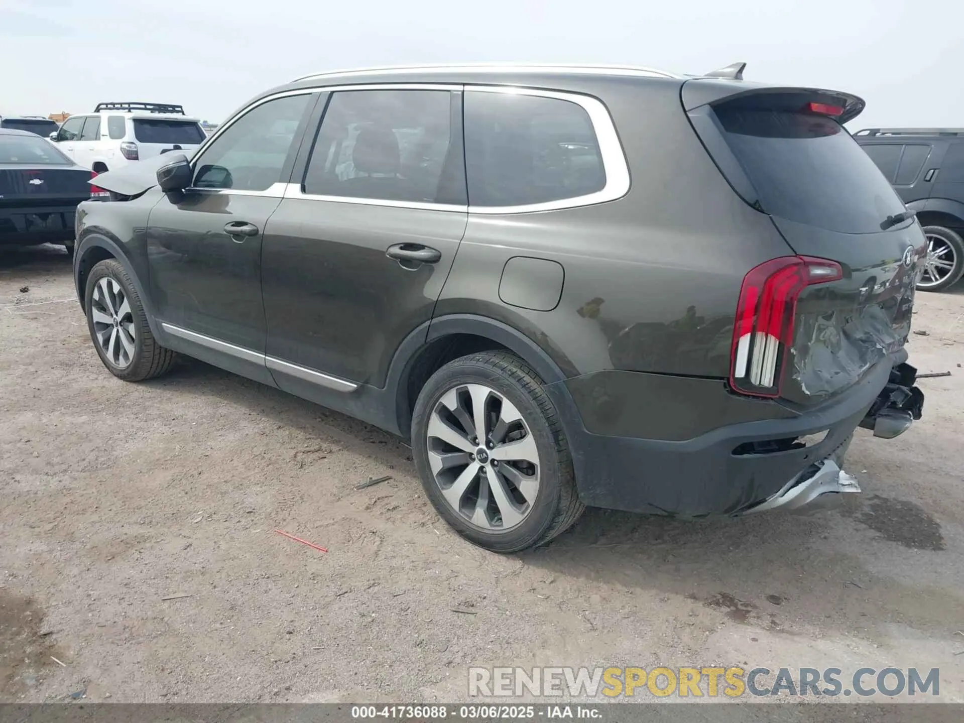 3 Photograph of a damaged car 5XYP34HC7MG145841 KIA TELLURIDE 2021