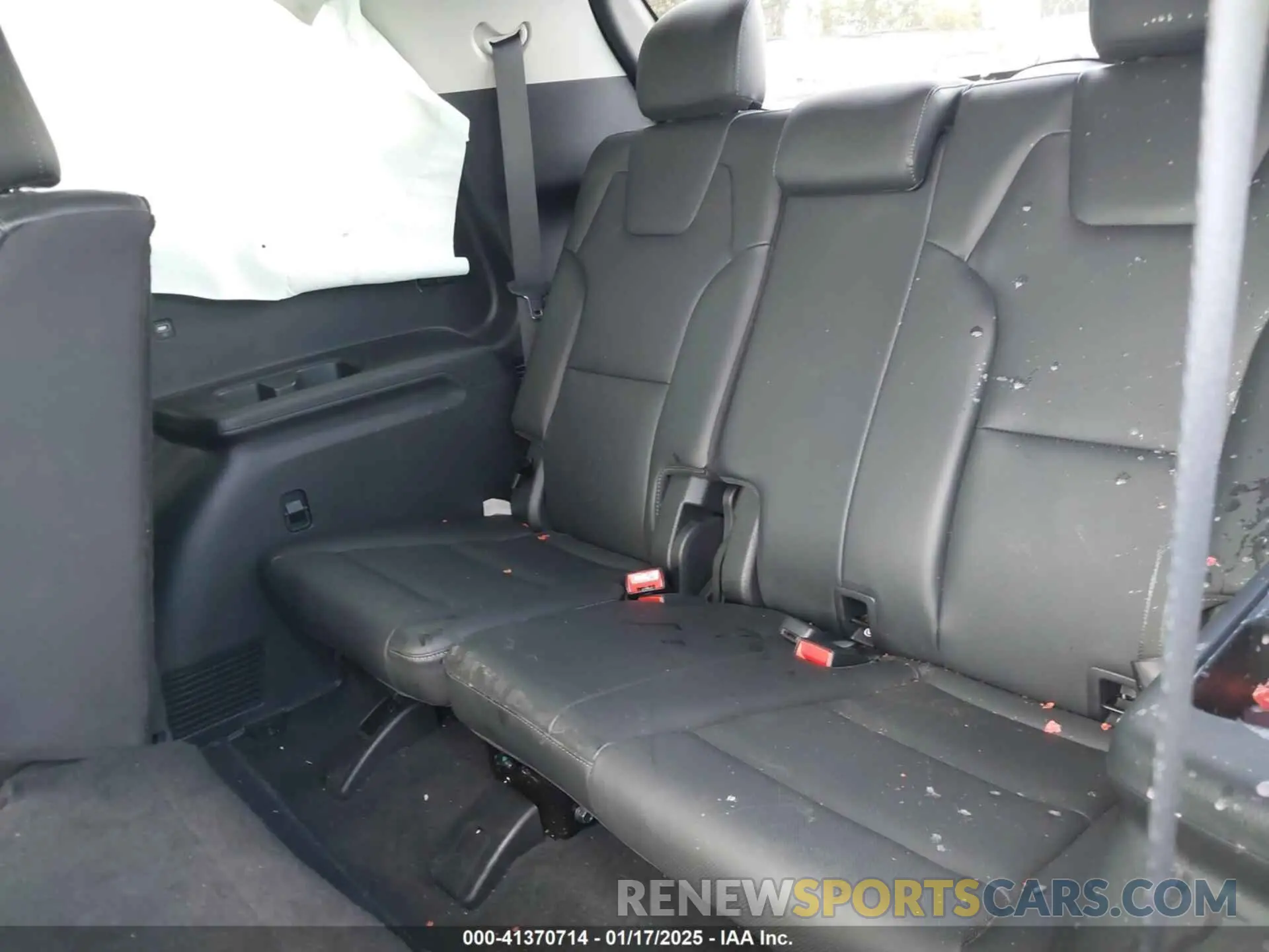 16 Photograph of a damaged car 5XYP34HC7MG184185 KIA TELLURIDE 2021
