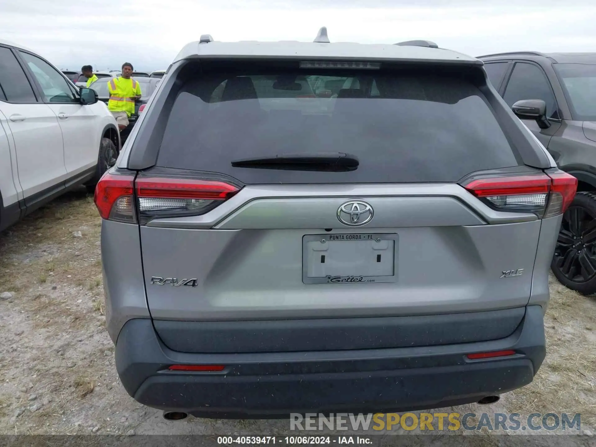 16 Photograph of a damaged car 5XYP34HC8MG112833 KIA TELLURIDE 2021