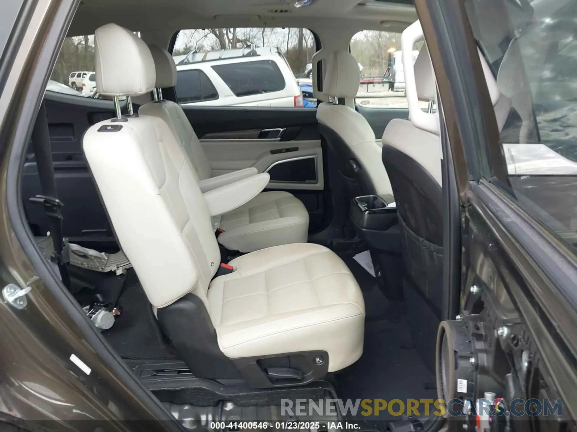 8 Photograph of a damaged car 5XYP34HC9MG154170 KIA TELLURIDE 2021