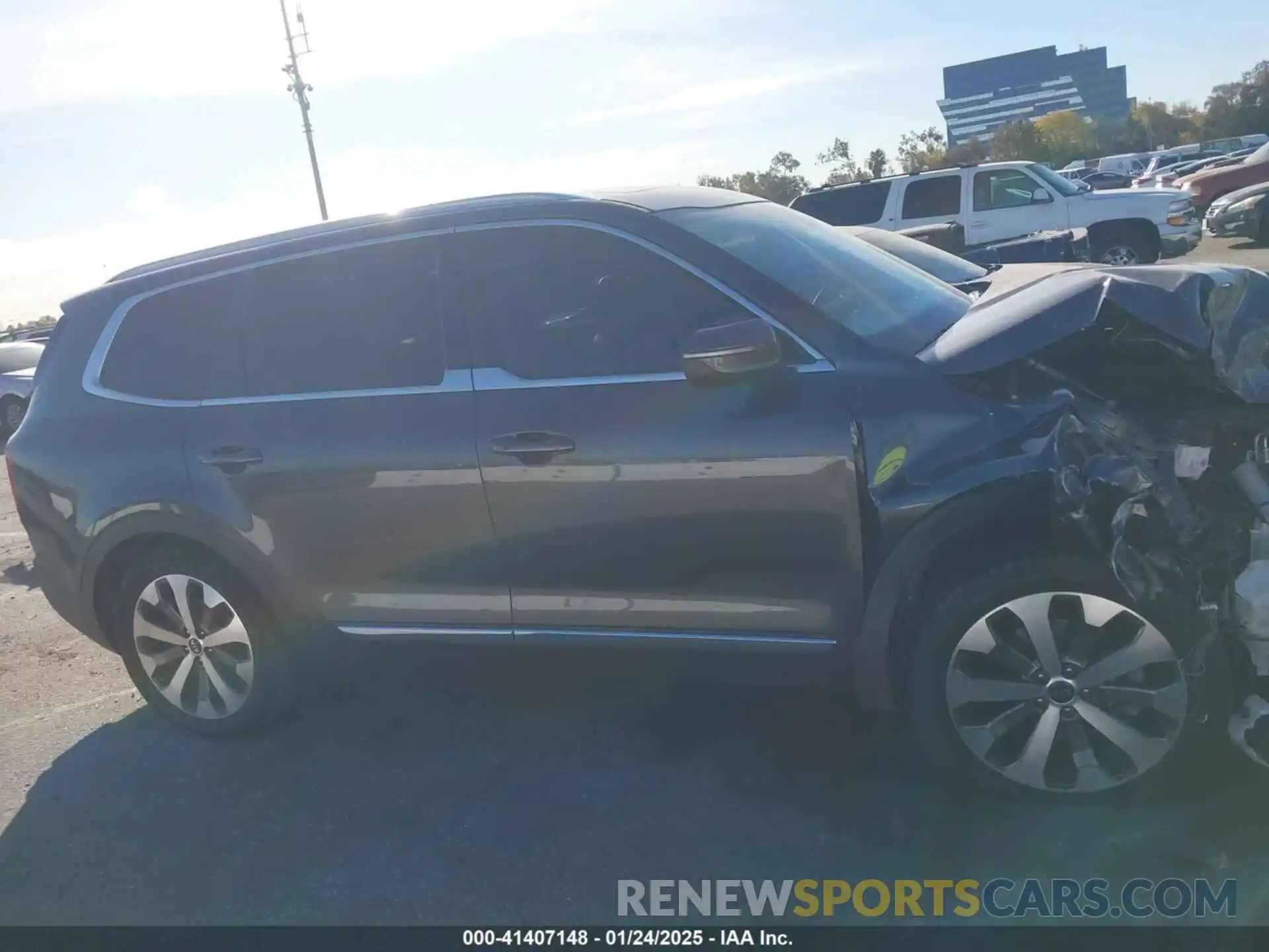 13 Photograph of a damaged car 5XYP34HC9MG156033 KIA TELLURIDE 2021