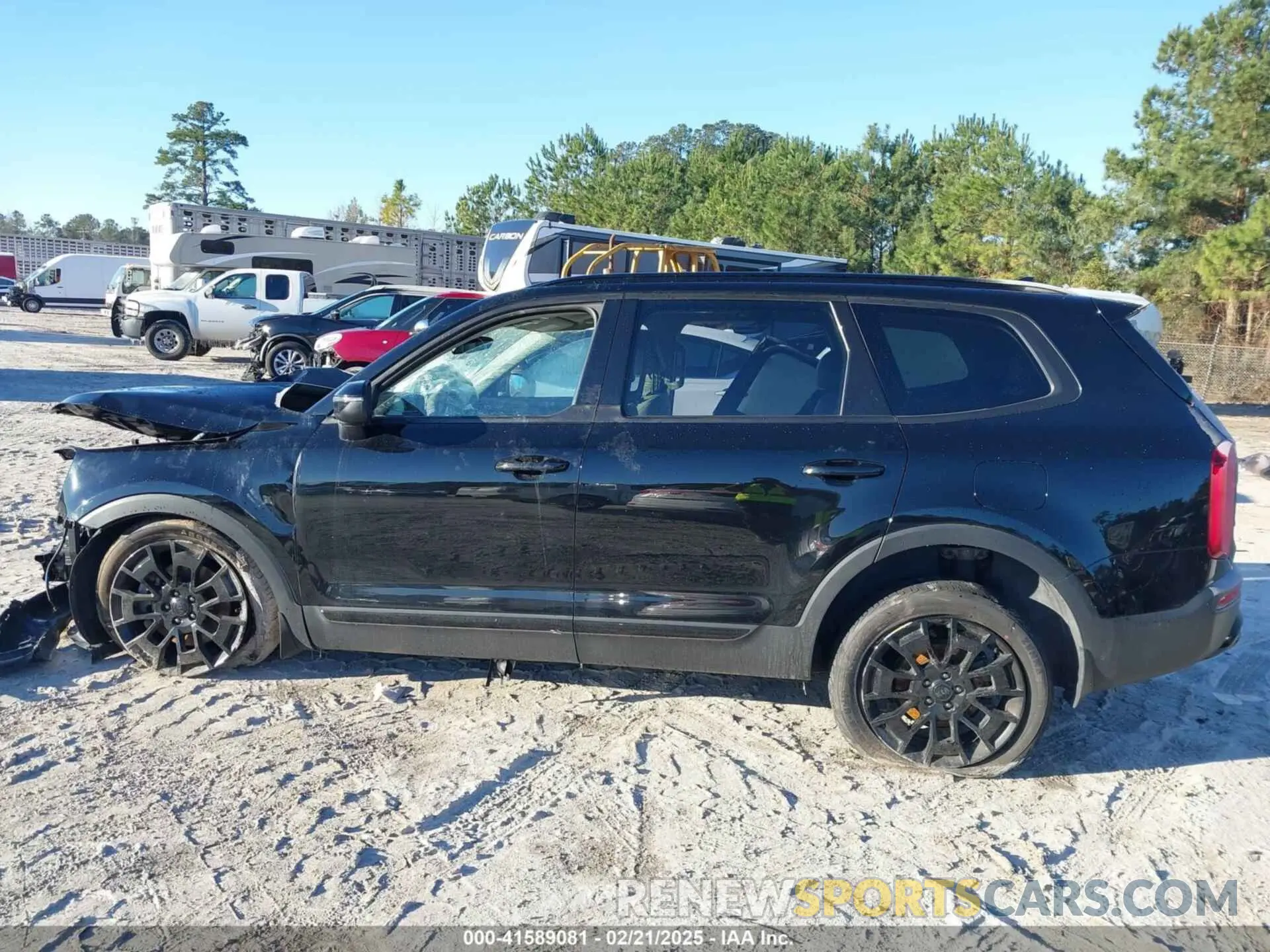 14 Photograph of a damaged car 5XYP3DHC0MG180396 KIA TELLURIDE 2021