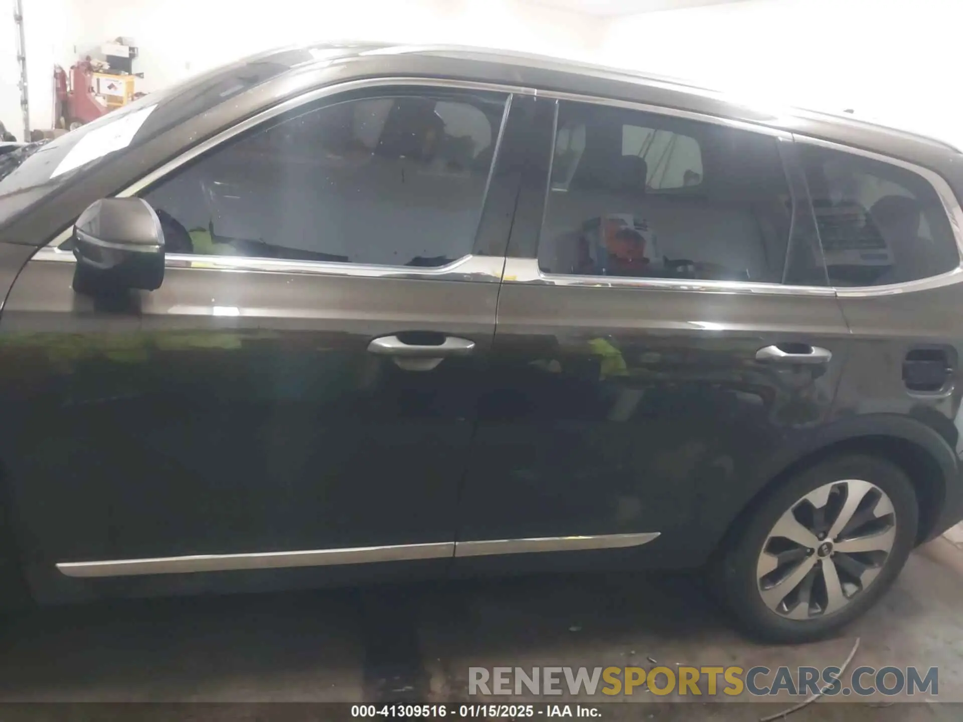 14 Photograph of a damaged car 5XYP3DHC1MG117789 KIA TELLURIDE 2021