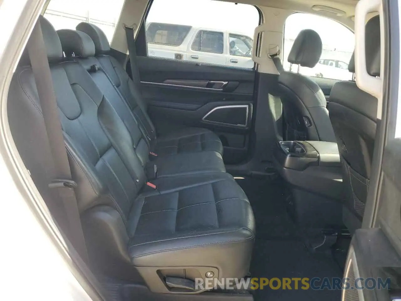 11 Photograph of a damaged car 5XYP3DHC2MG104890 KIA TELLURIDE 2021