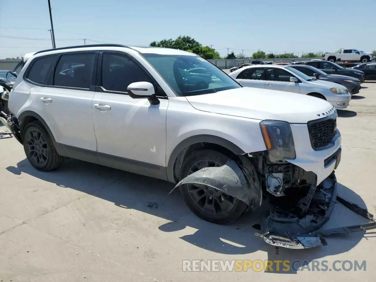 4 Photograph of a damaged car 5XYP3DHC7MG156788 KIA TELLURIDE 2021