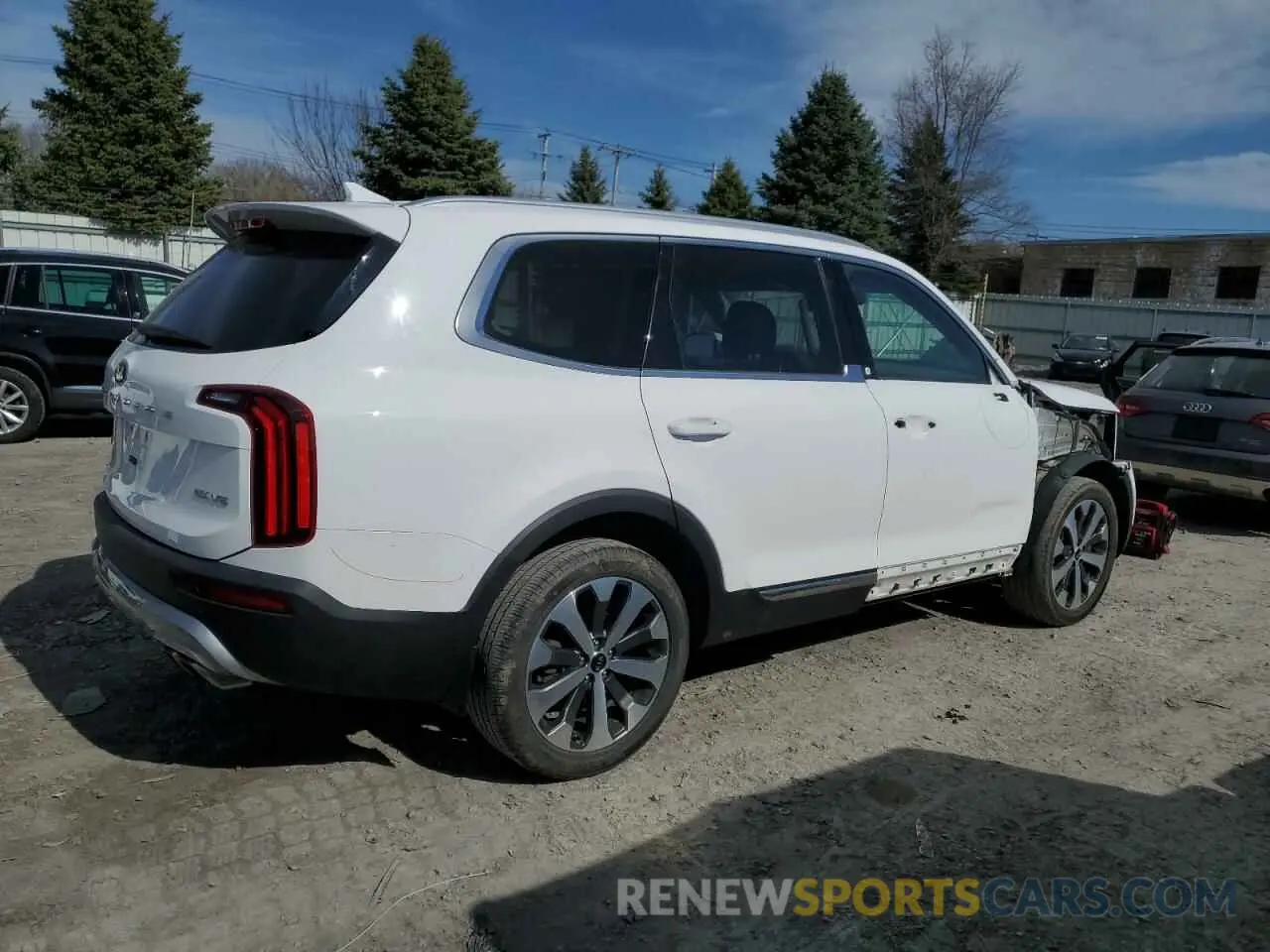 3 Photograph of a damaged car 5XYP3DHC8MG118700 KIA TELLURIDE 2021