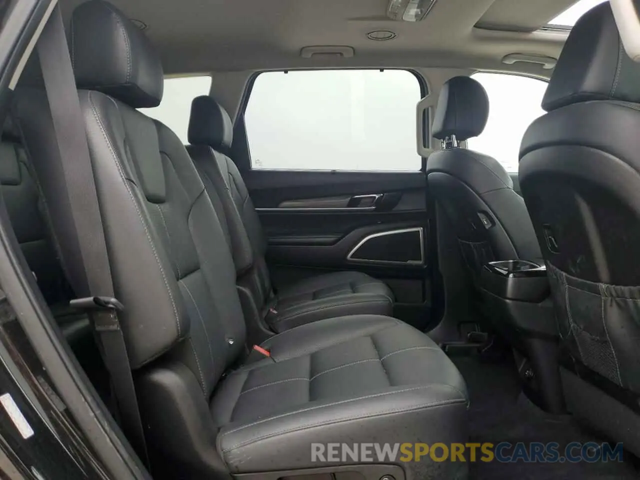 11 Photograph of a damaged car 5XYP3DHC8MG194059 KIA TELLURIDE 2021