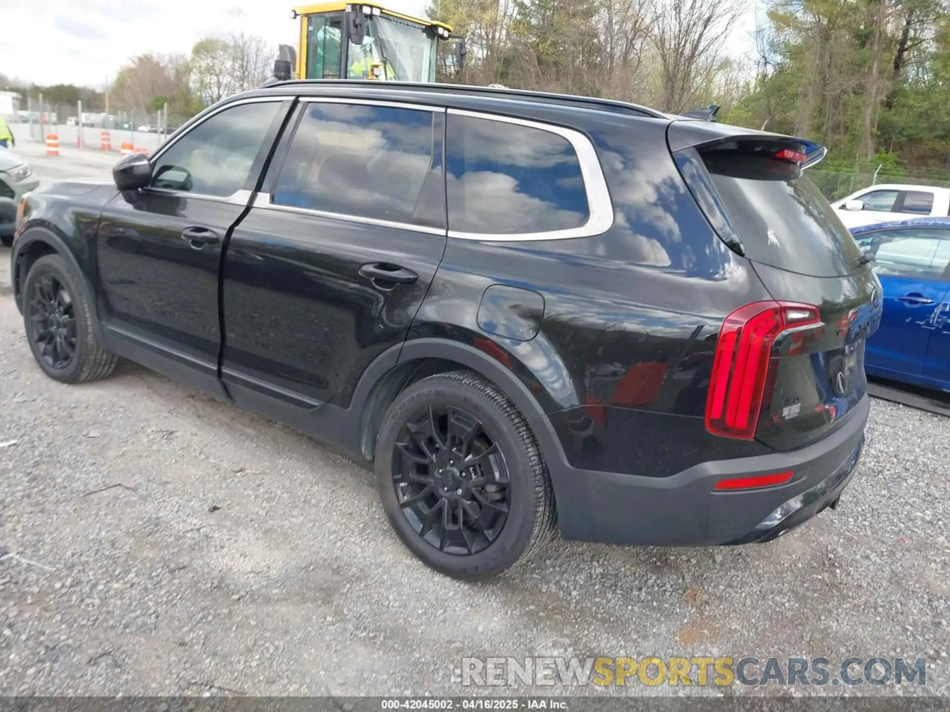 3 Photograph of a damaged car 5XYP3DHC9MG182549 KIA TELLURIDE 2021