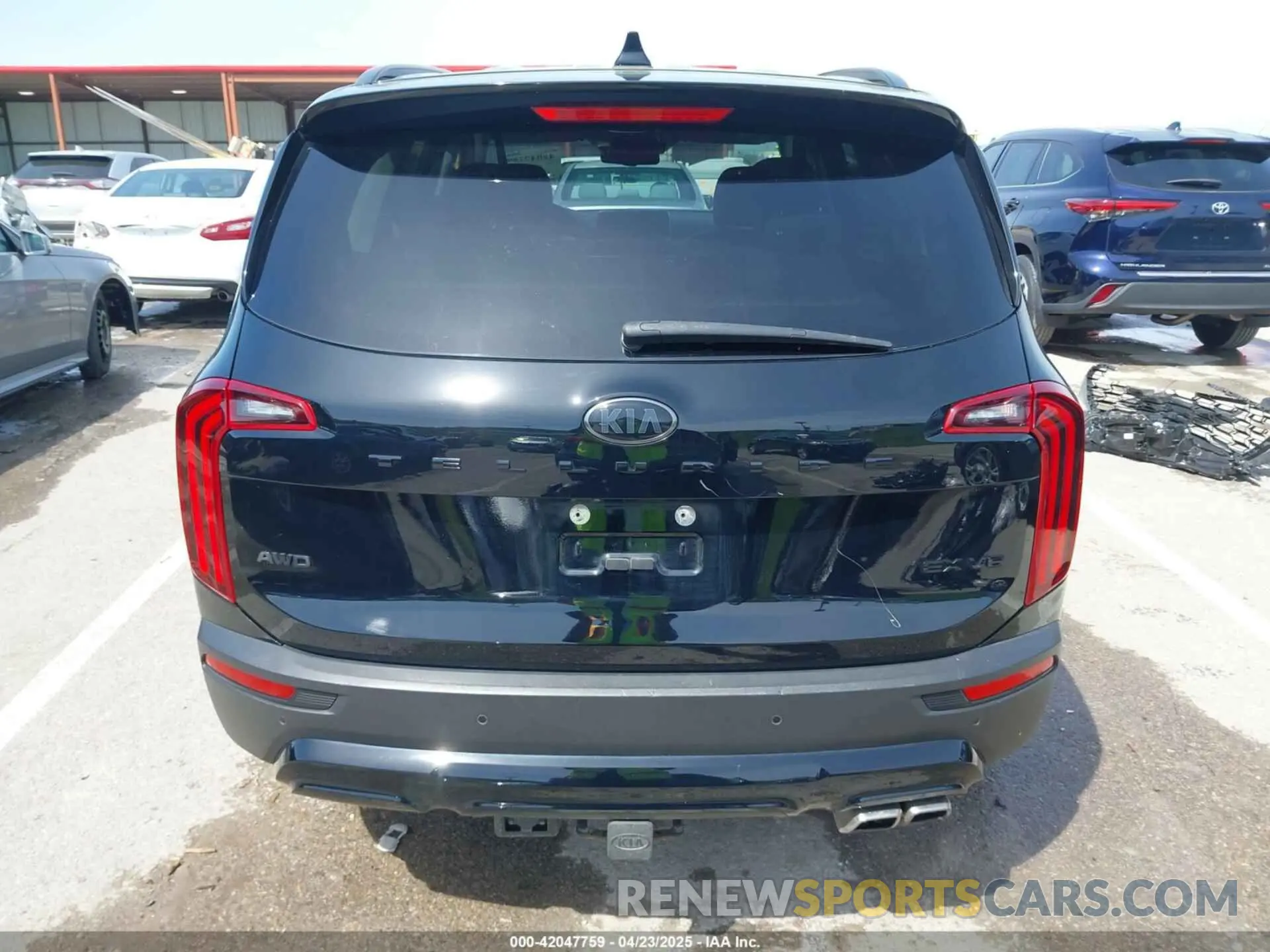 16 Photograph of a damaged car 5XYP3DHC9MG192207 KIA TELLURIDE 2021