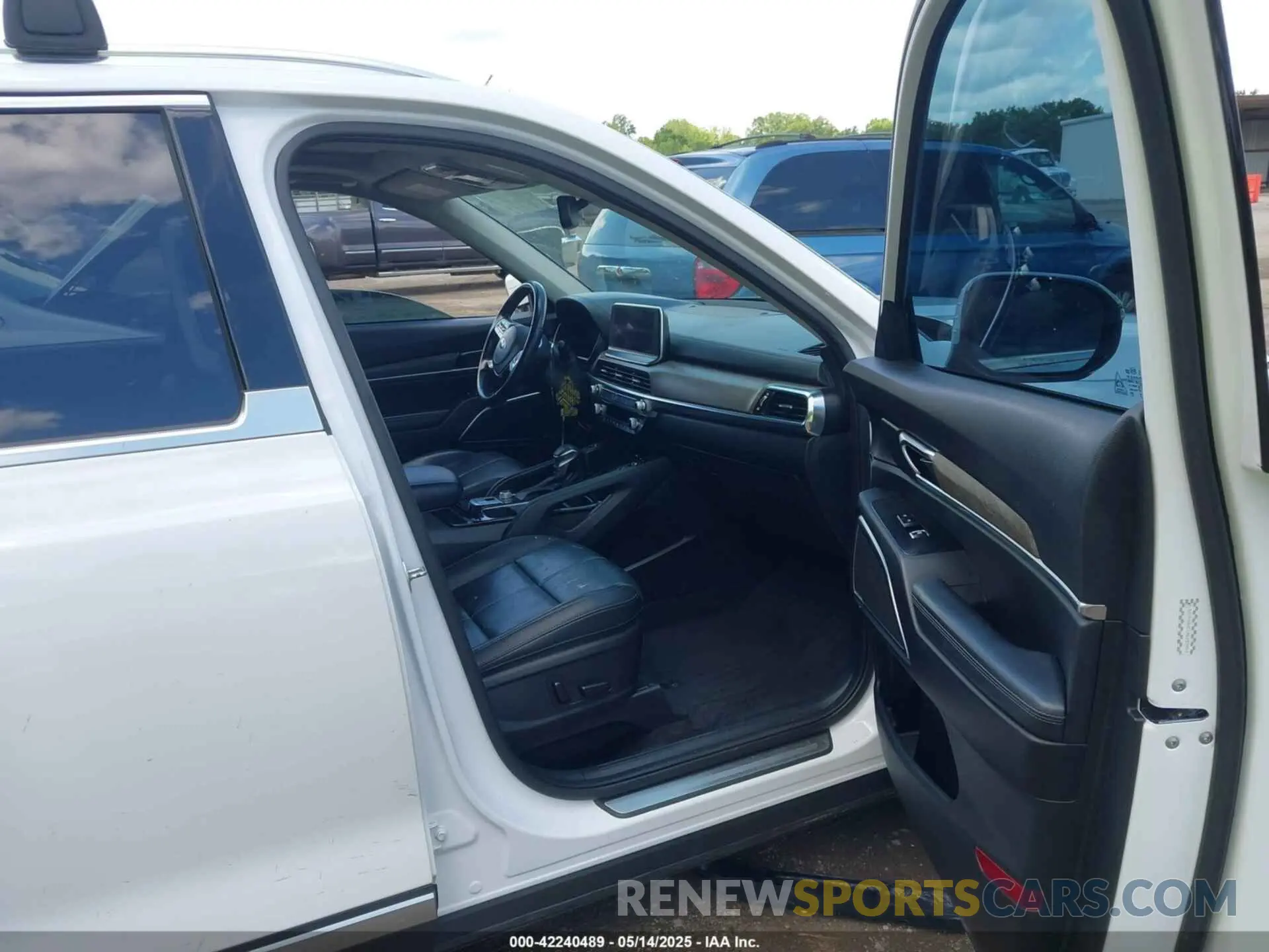 5 Photograph of a damaged car 5XYP54HC1MG153461 KIA TELLURIDE 2021