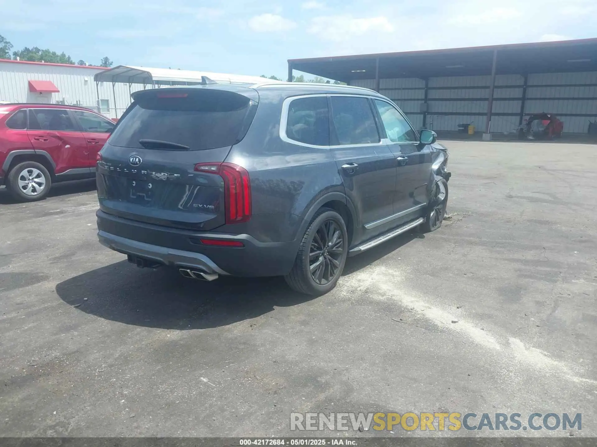 4 Photograph of a damaged car 5XYP54HC7MG130377 KIA TELLURIDE 2021