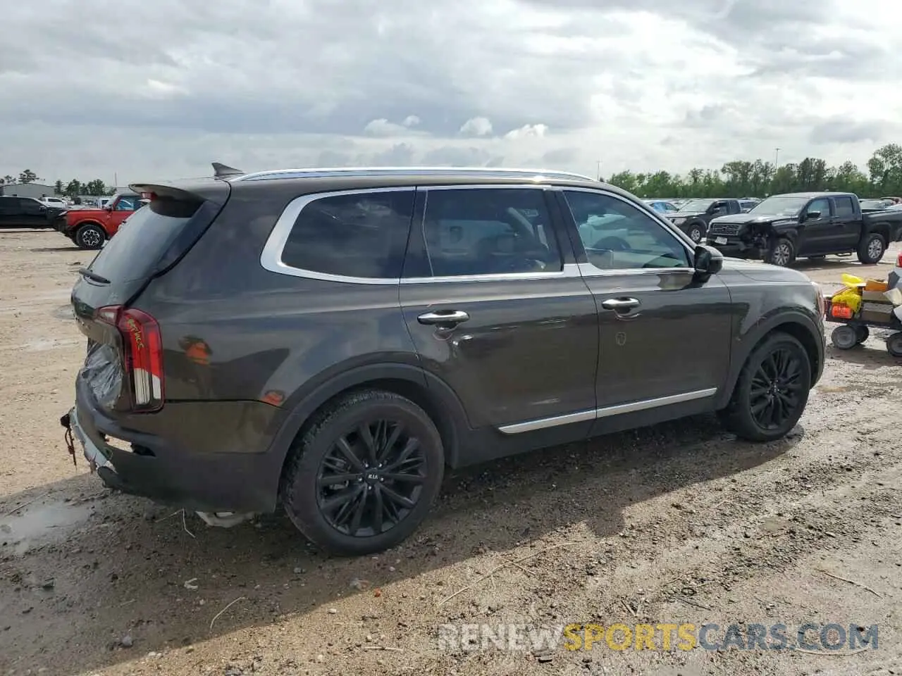 3 Photograph of a damaged car 5XYP54HC7MG134672 KIA TELLURIDE 2021