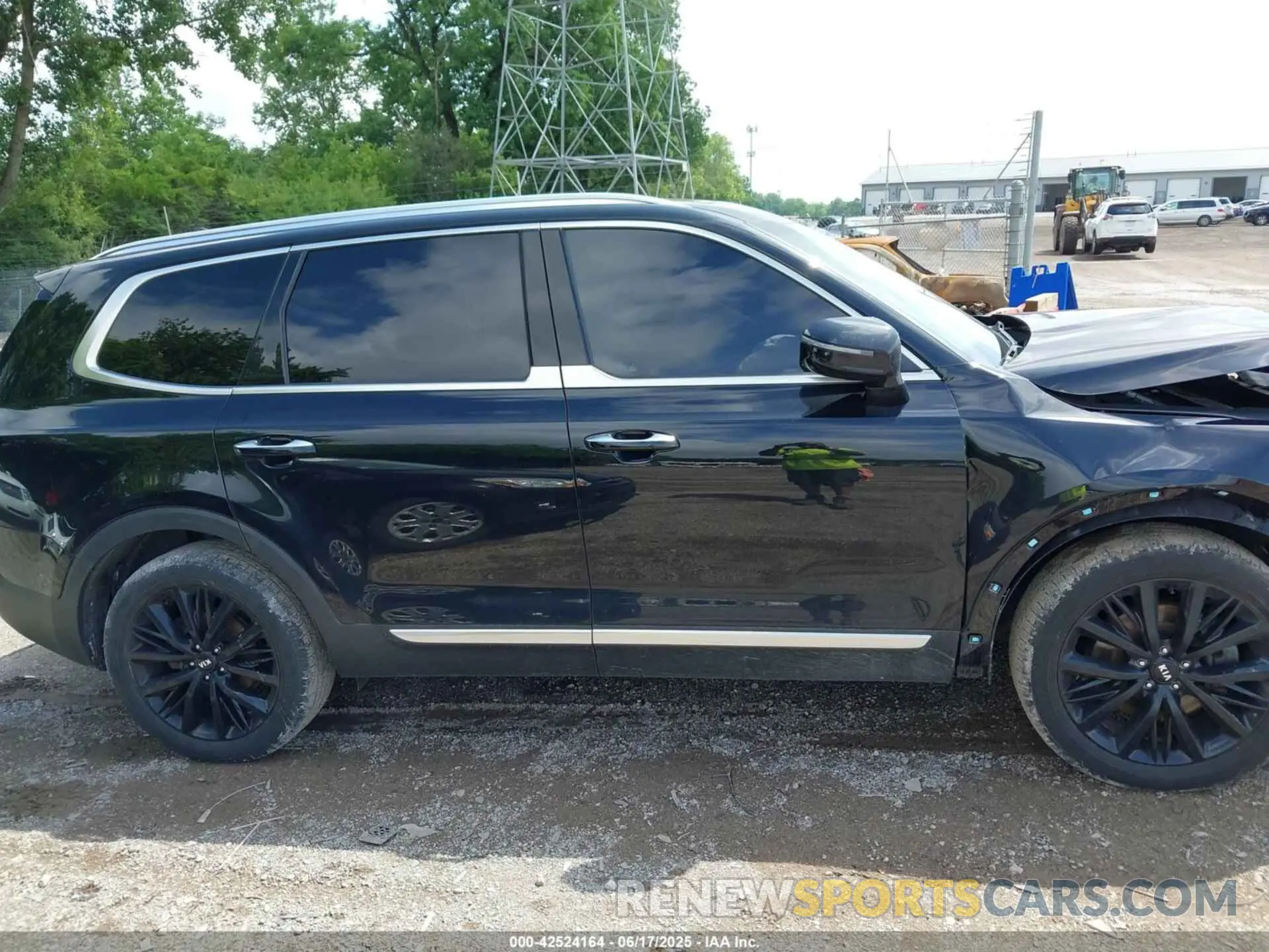13 Photograph of a damaged car 5XYP54HC7MG157885 KIA TELLURIDE 2021