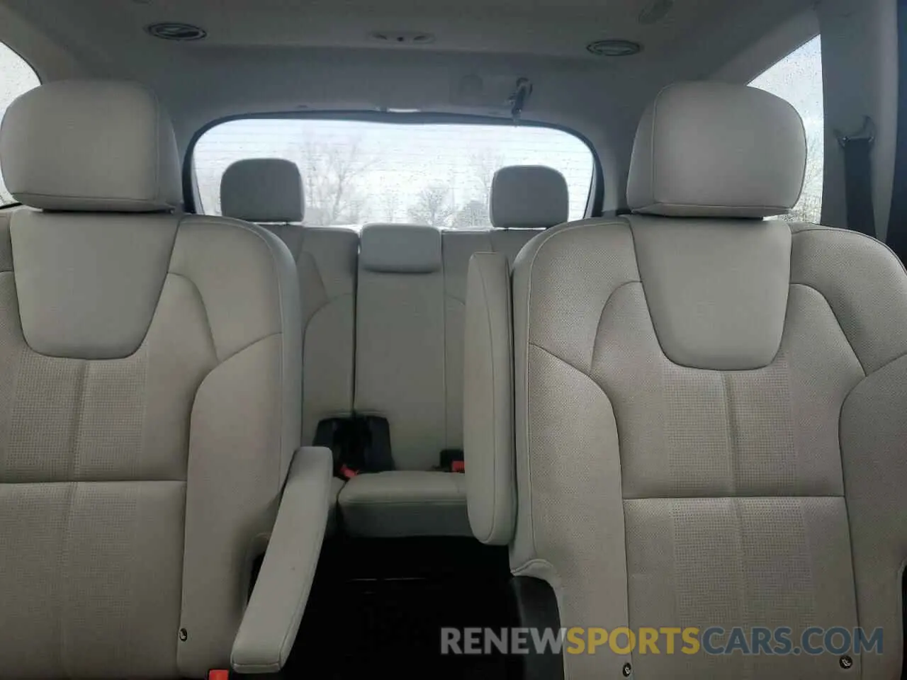 10 Photograph of a damaged car 5XYP54HC8MG158219 KIA TELLURIDE 2021