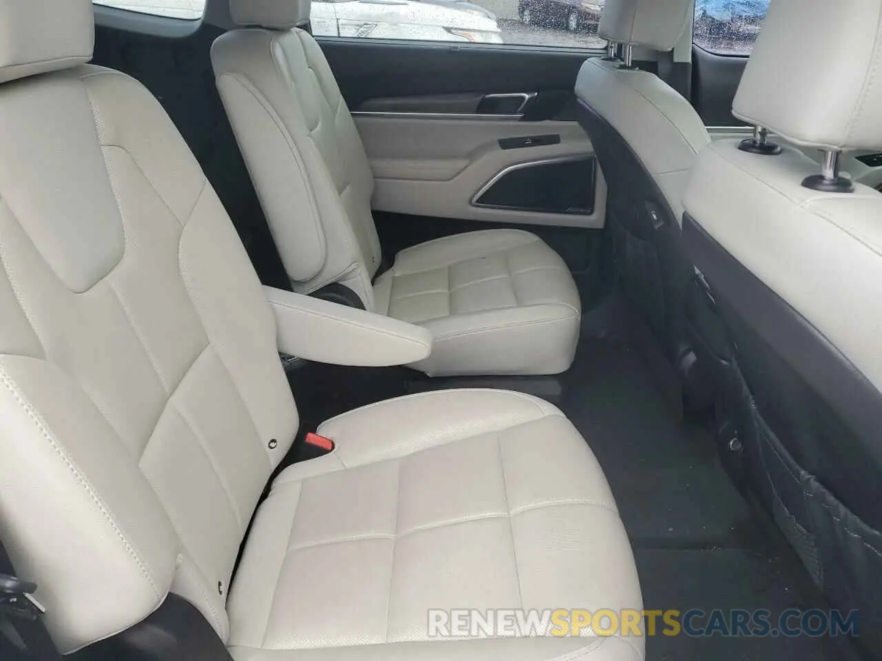 11 Photograph of a damaged car 5XYP54HC8MG158219 KIA TELLURIDE 2021