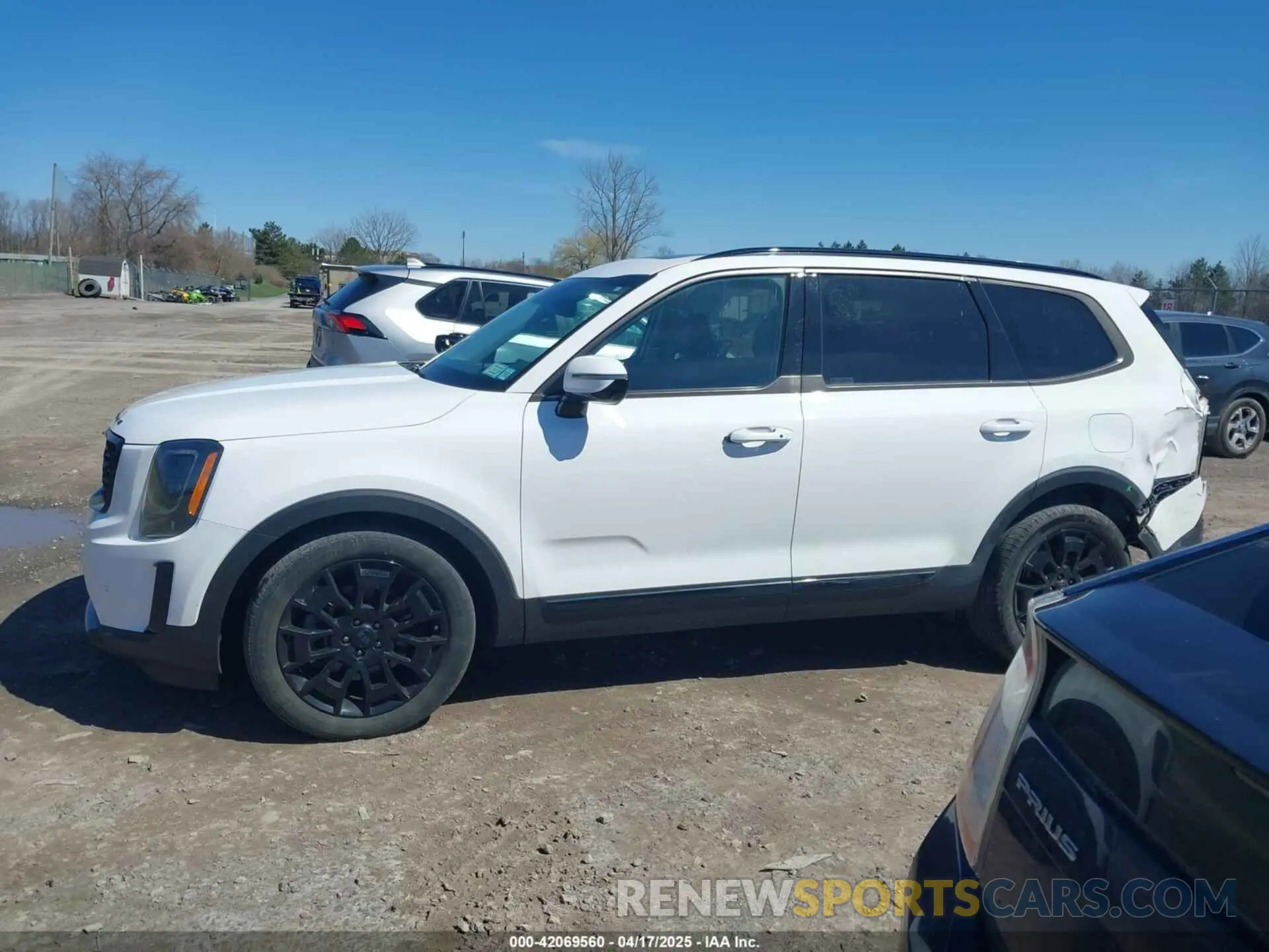 14 Photograph of a damaged car 5XYP5DHC0MG145965 KIA TELLURIDE 2021