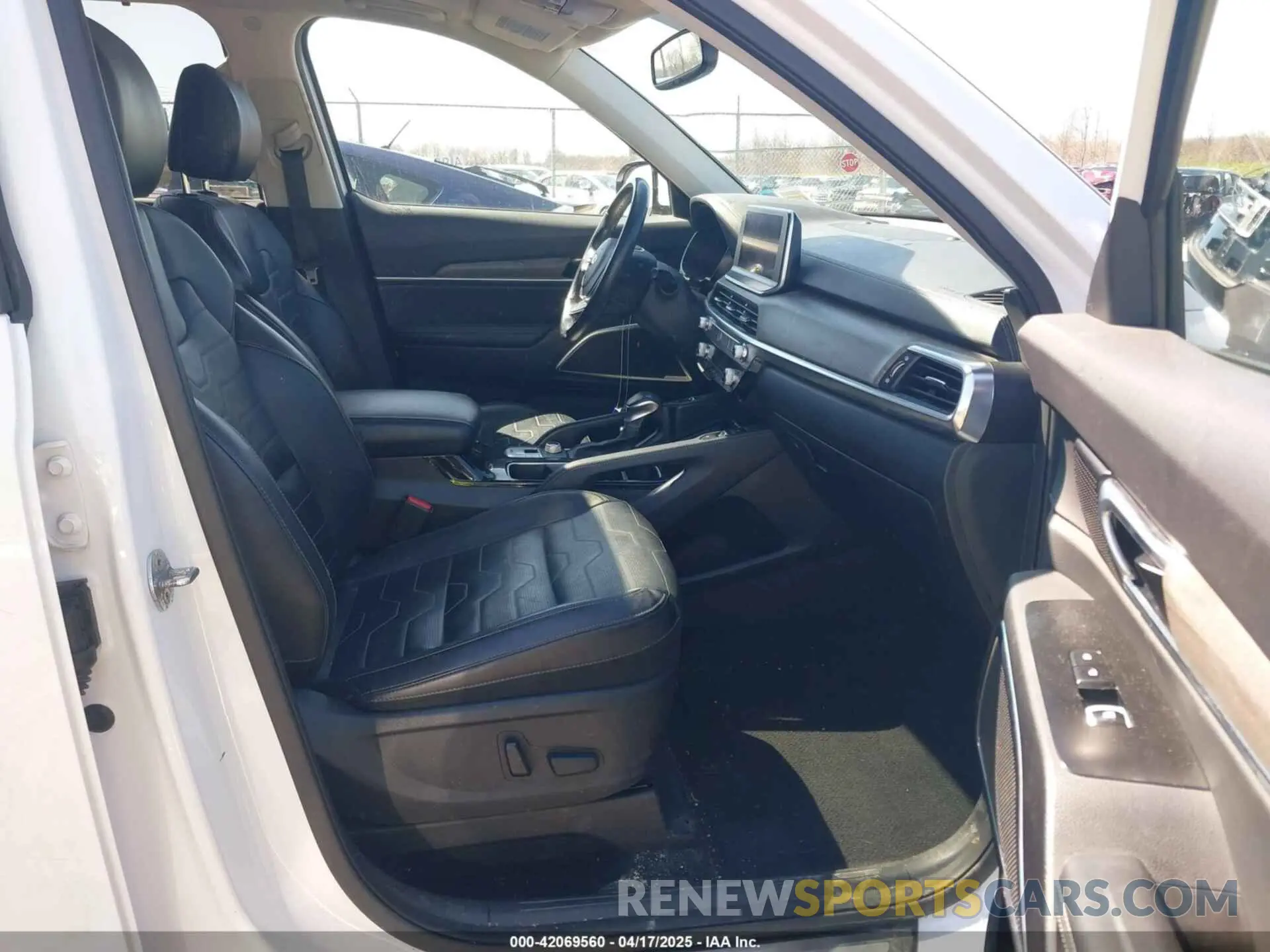 5 Photograph of a damaged car 5XYP5DHC0MG145965 KIA TELLURIDE 2021