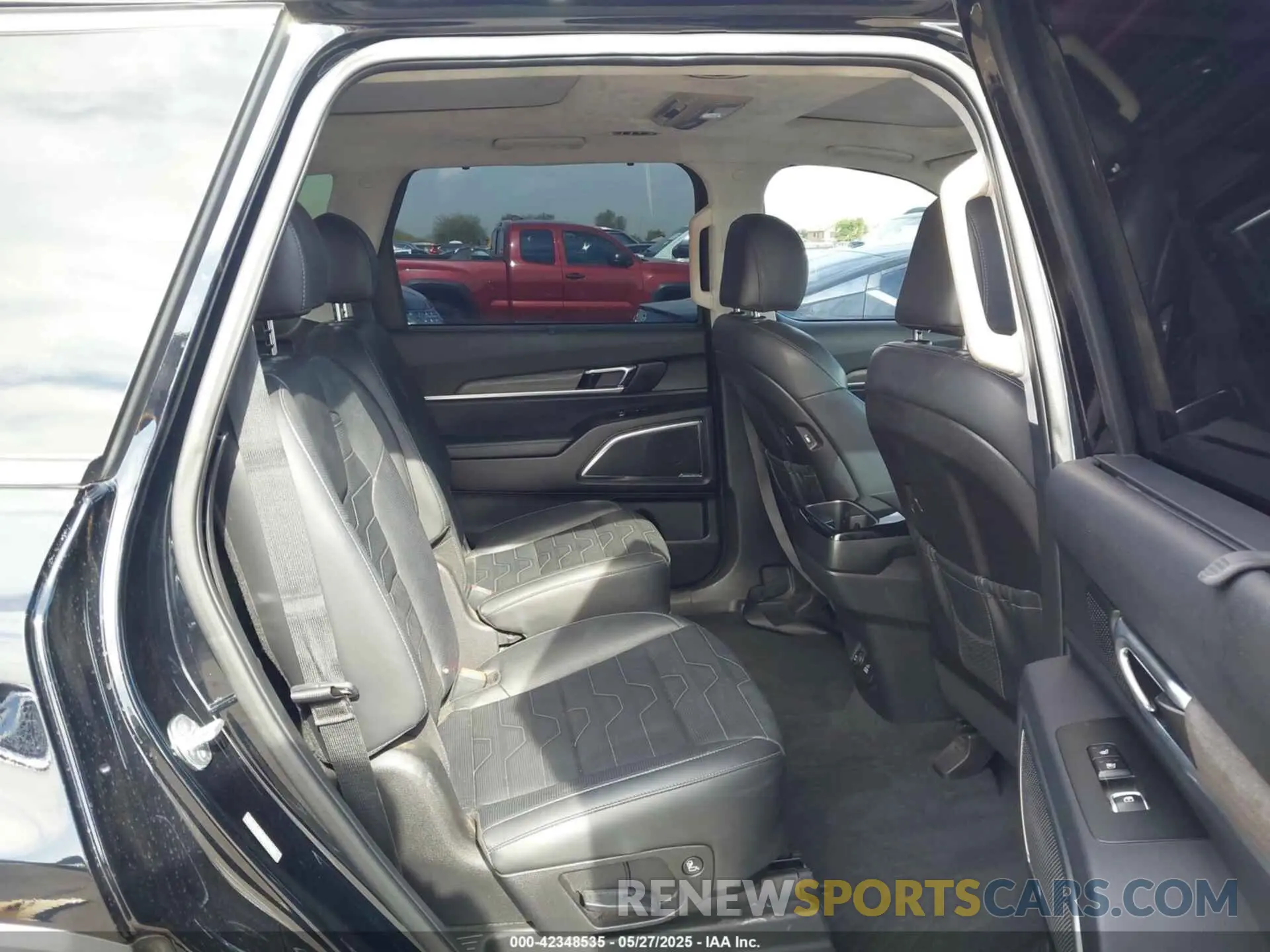8 Photograph of a damaged car 5XYP5DHC1MG170972 KIA TELLURIDE 2021
