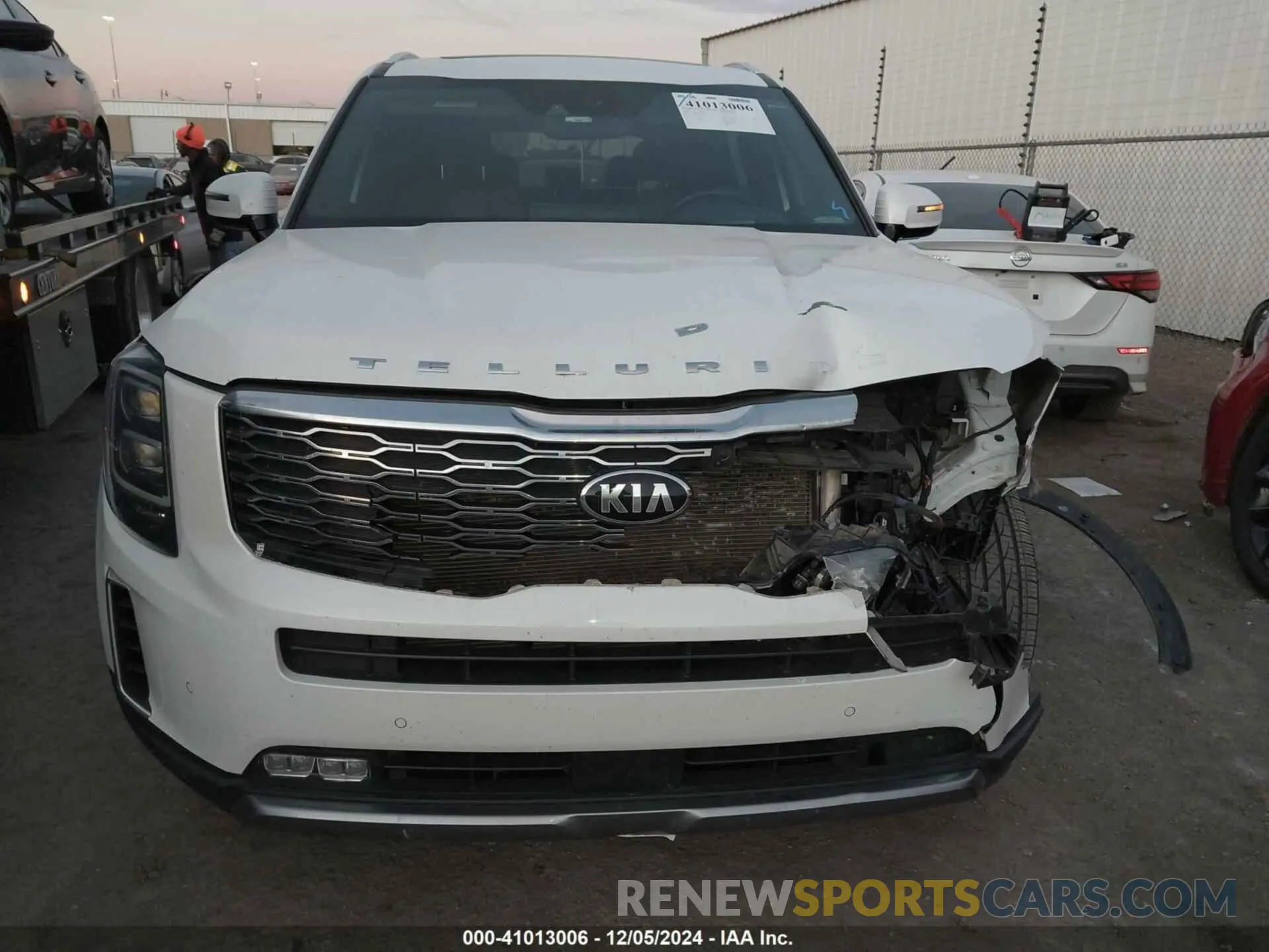12 Photograph of a damaged car 5XYP5DHC2MG112353 KIA TELLURIDE 2021