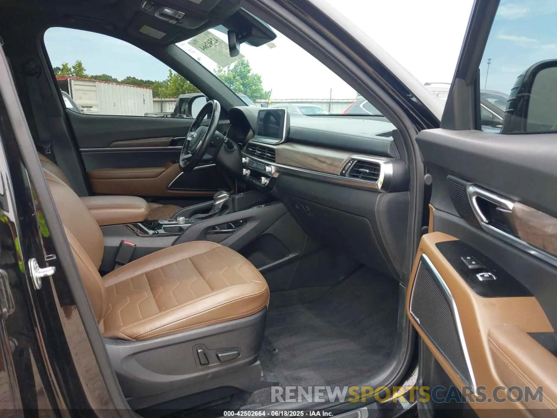 5 Photograph of a damaged car 5XYP5DHC4MG103556 KIA TELLURIDE 2021