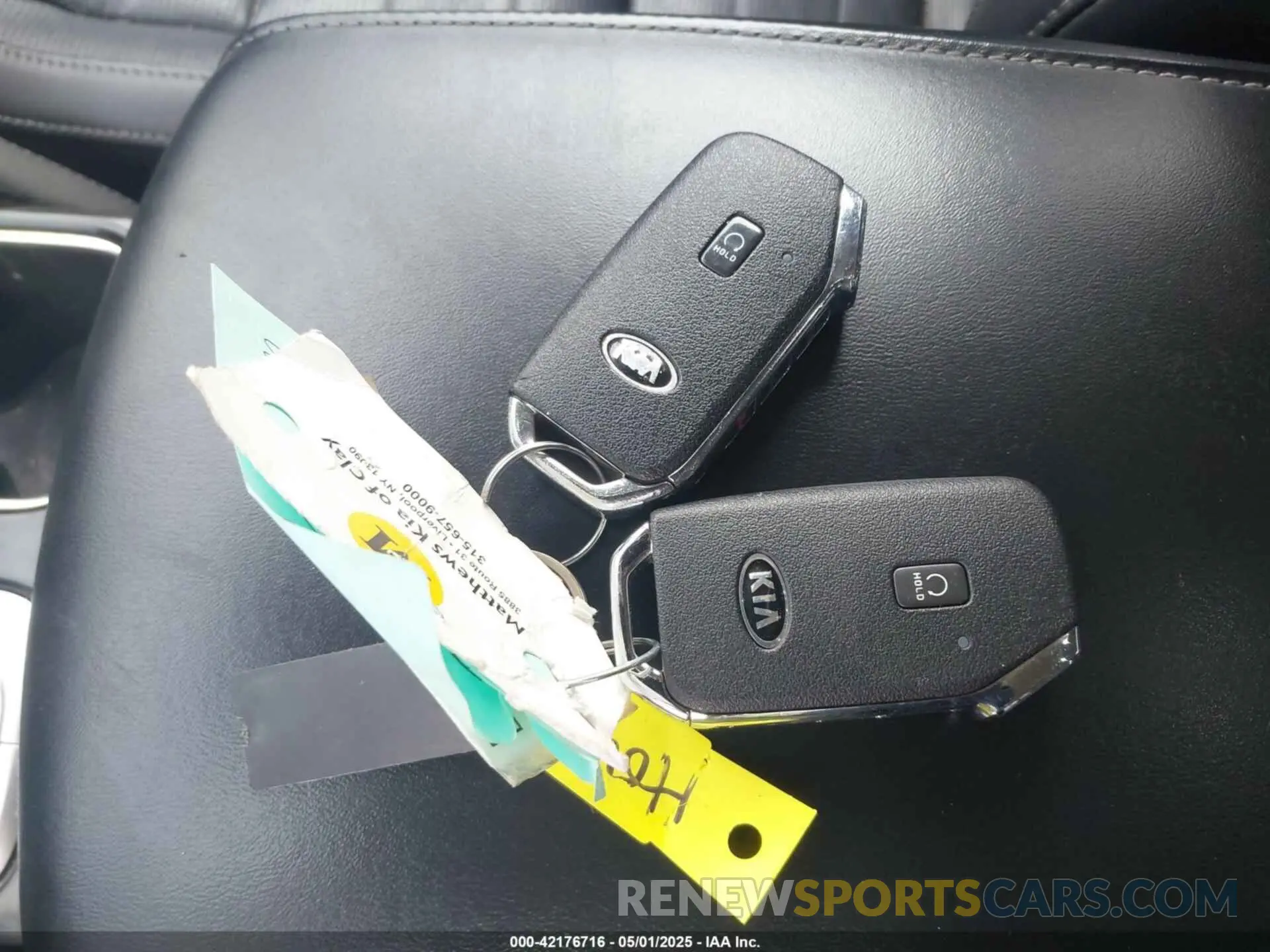11 Photograph of a damaged car 5XYP5DHC6MG164200 KIA TELLURIDE 2021