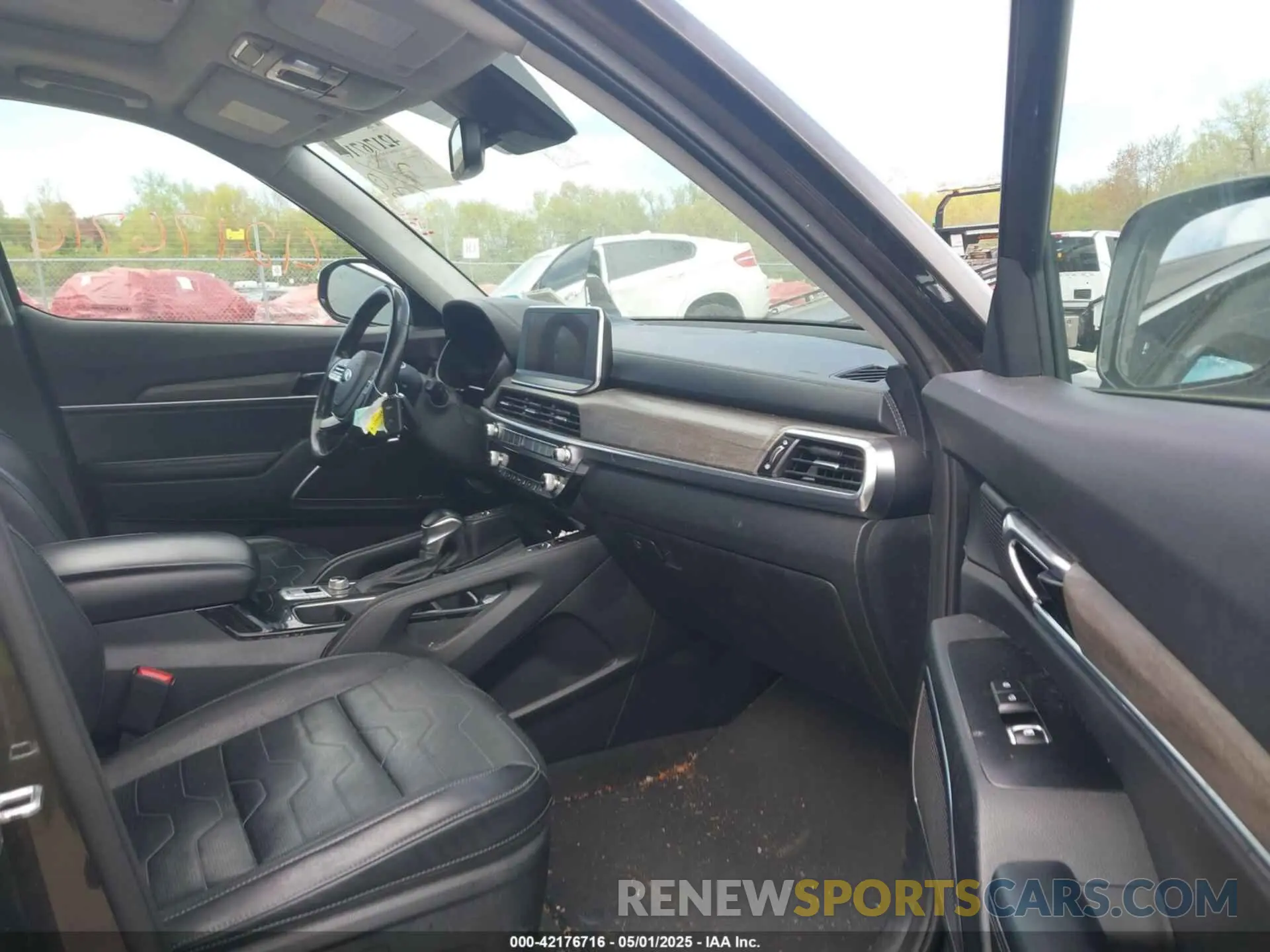 5 Photograph of a damaged car 5XYP5DHC6MG164200 KIA TELLURIDE 2021