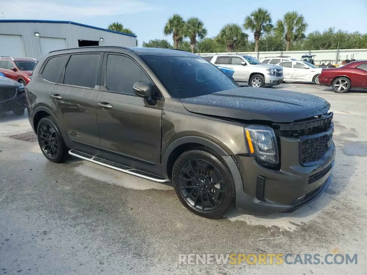 4 Photograph of a damaged car 5XYP5DHC7MG124255 KIA TELLURIDE 2021