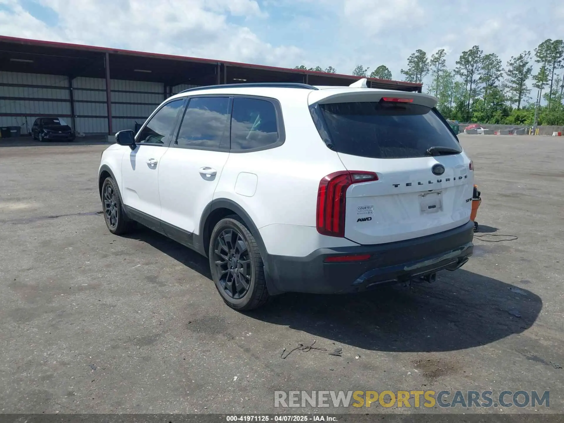 3 Photograph of a damaged car 5XYP5DHCXMG167178 KIA TELLURIDE 2021