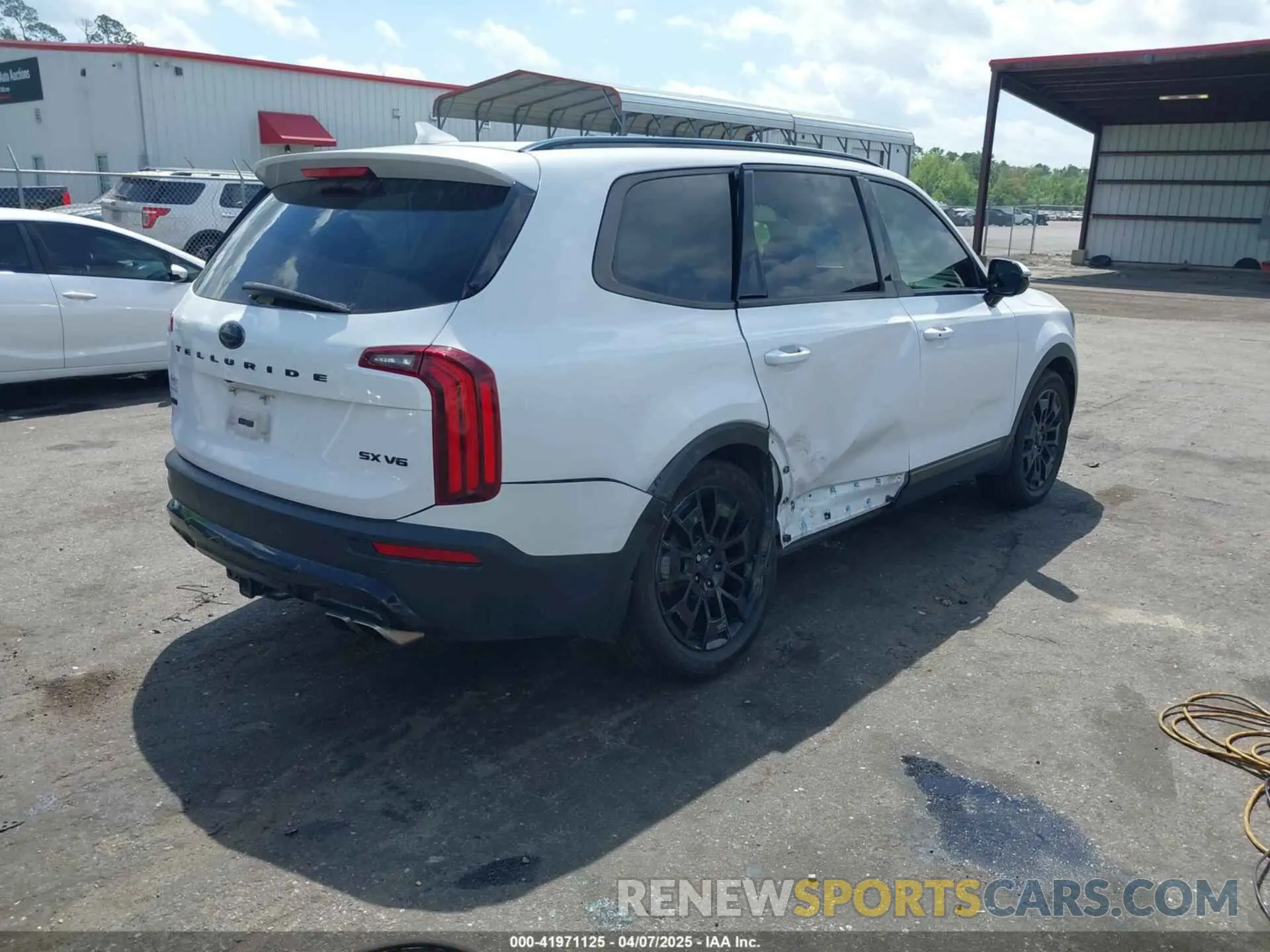 4 Photograph of a damaged car 5XYP5DHCXMG167178 KIA TELLURIDE 2021
