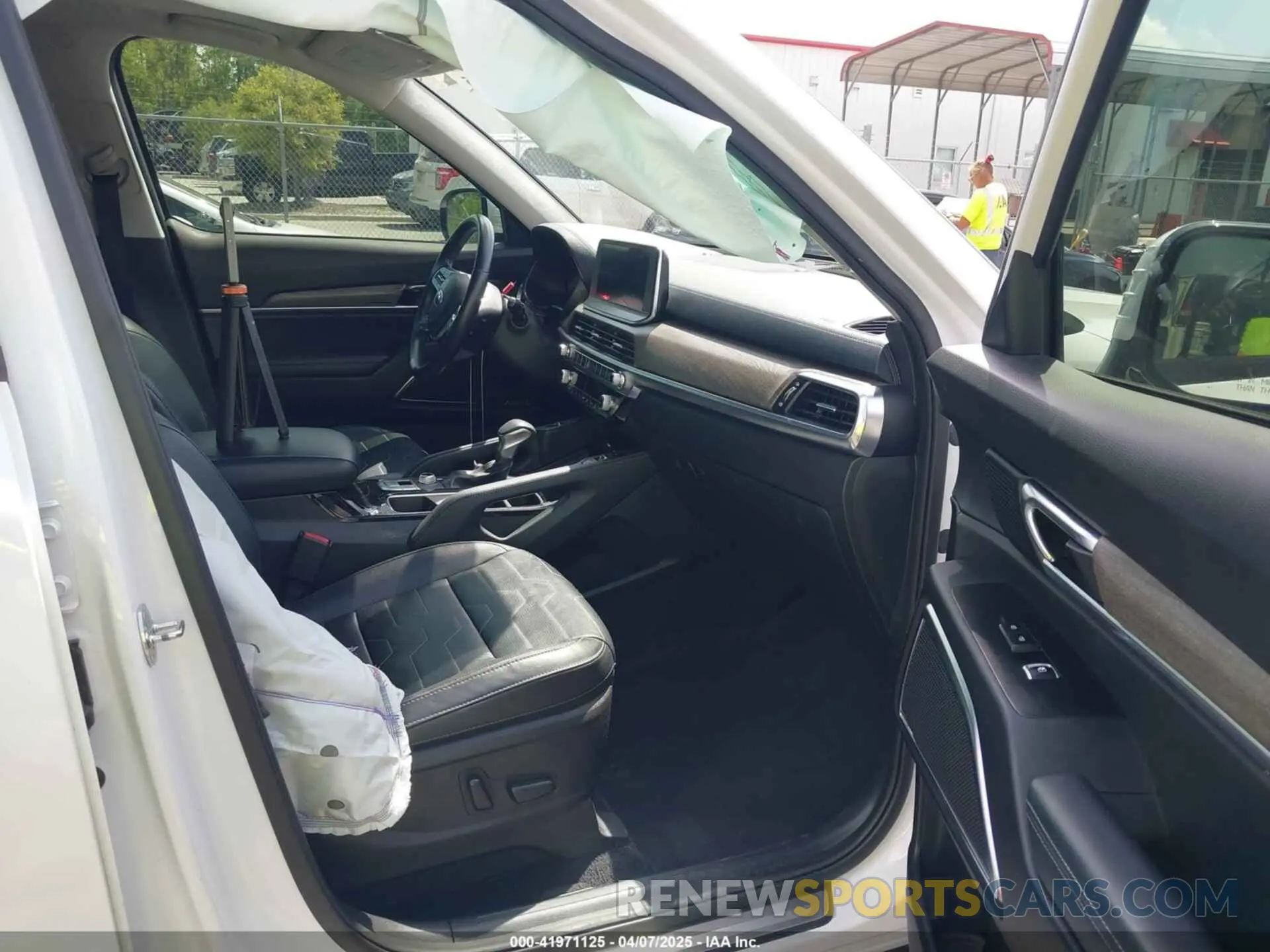5 Photograph of a damaged car 5XYP5DHCXMG167178 KIA TELLURIDE 2021
