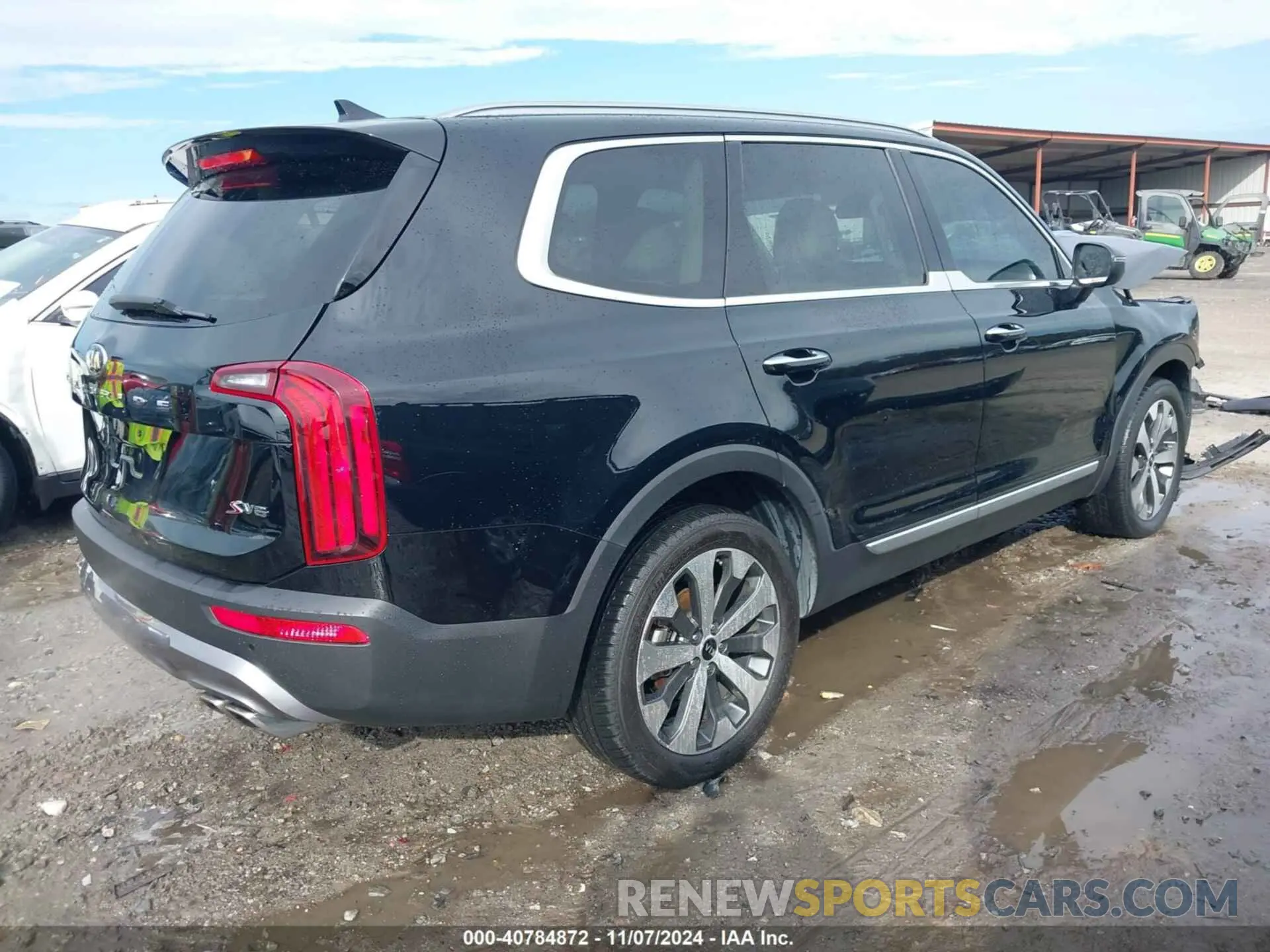 4 Photograph of a damaged car 5XYP64HC0MG139788 KIA TELLURIDE 2021