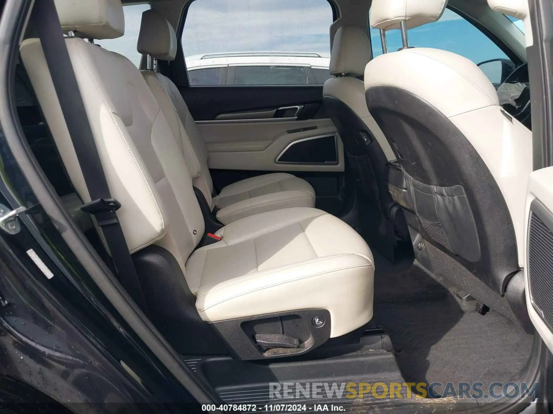 8 Photograph of a damaged car 5XYP64HC0MG139788 KIA TELLURIDE 2021