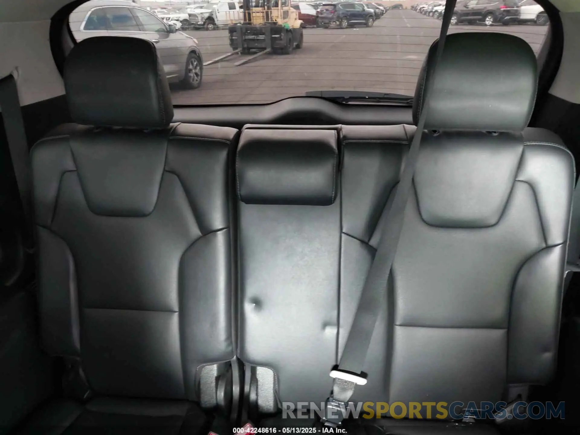 17 Photograph of a damaged car 5XYP64HC1MG101003 KIA TELLURIDE 2021