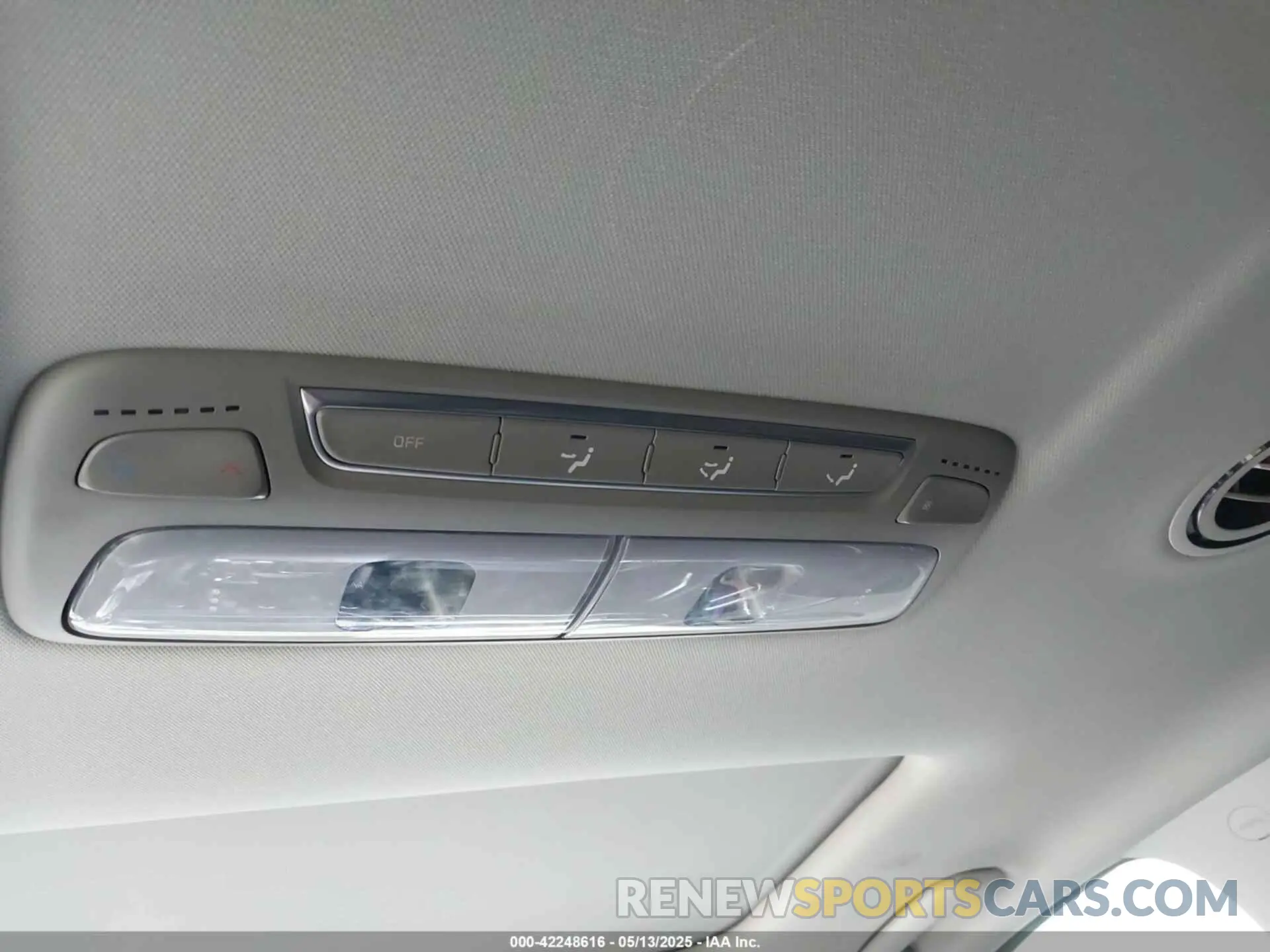 18 Photograph of a damaged car 5XYP64HC1MG101003 KIA TELLURIDE 2021