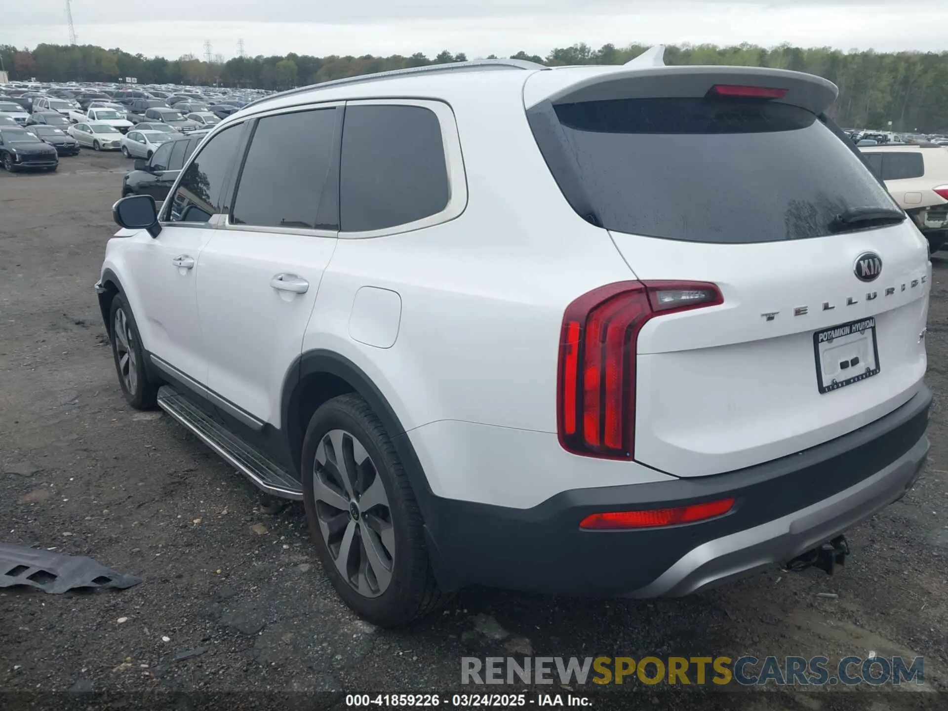 3 Photograph of a damaged car 5XYP64HC3MG147352 KIA TELLURIDE 2021
