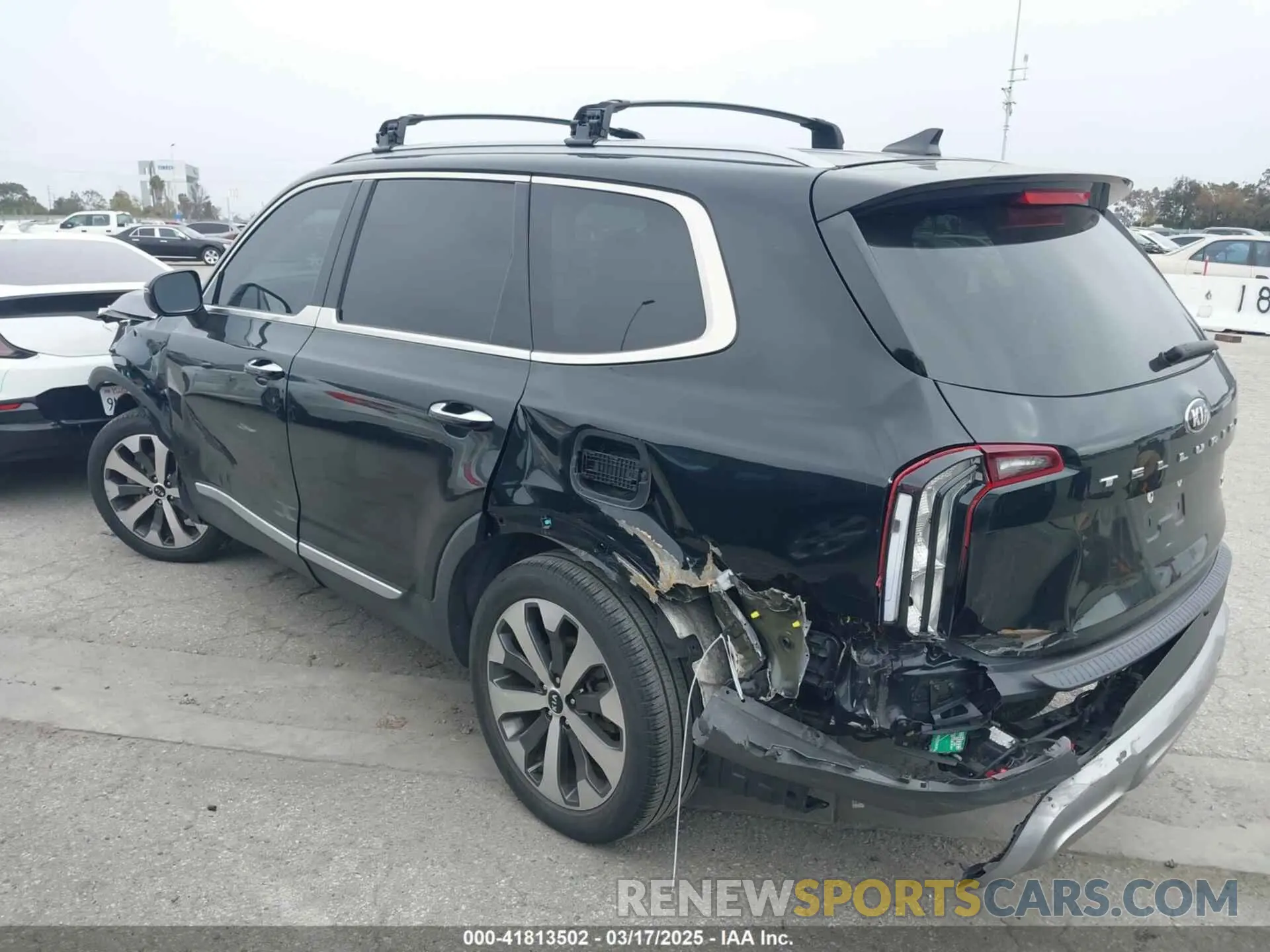 13 Photograph of a damaged car 5XYP64HC4MG111198 KIA TELLURIDE 2021