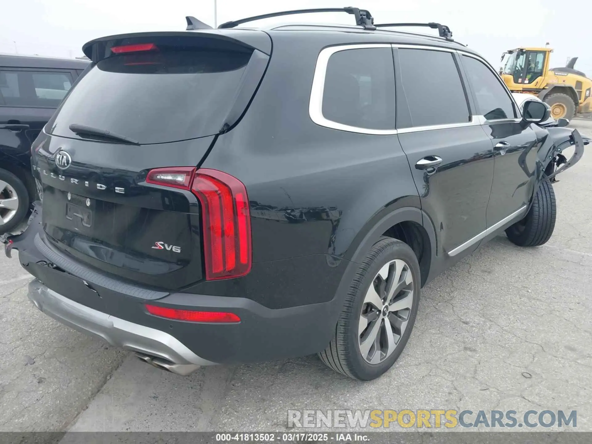 4 Photograph of a damaged car 5XYP64HC4MG111198 KIA TELLURIDE 2021