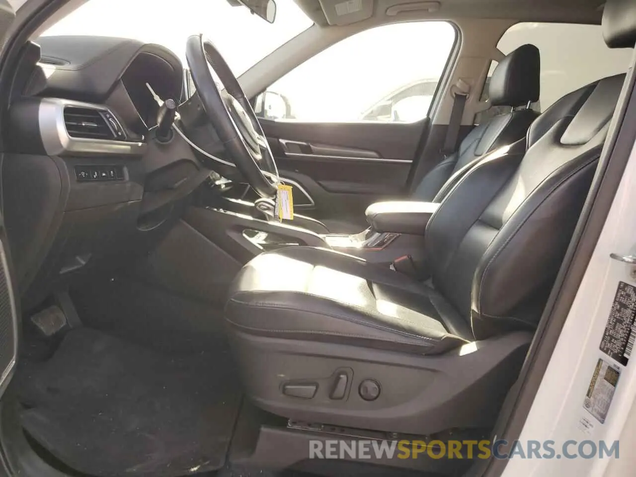 7 Photograph of a damaged car 5XYP64HC6MG106925 KIA TELLURIDE 2021