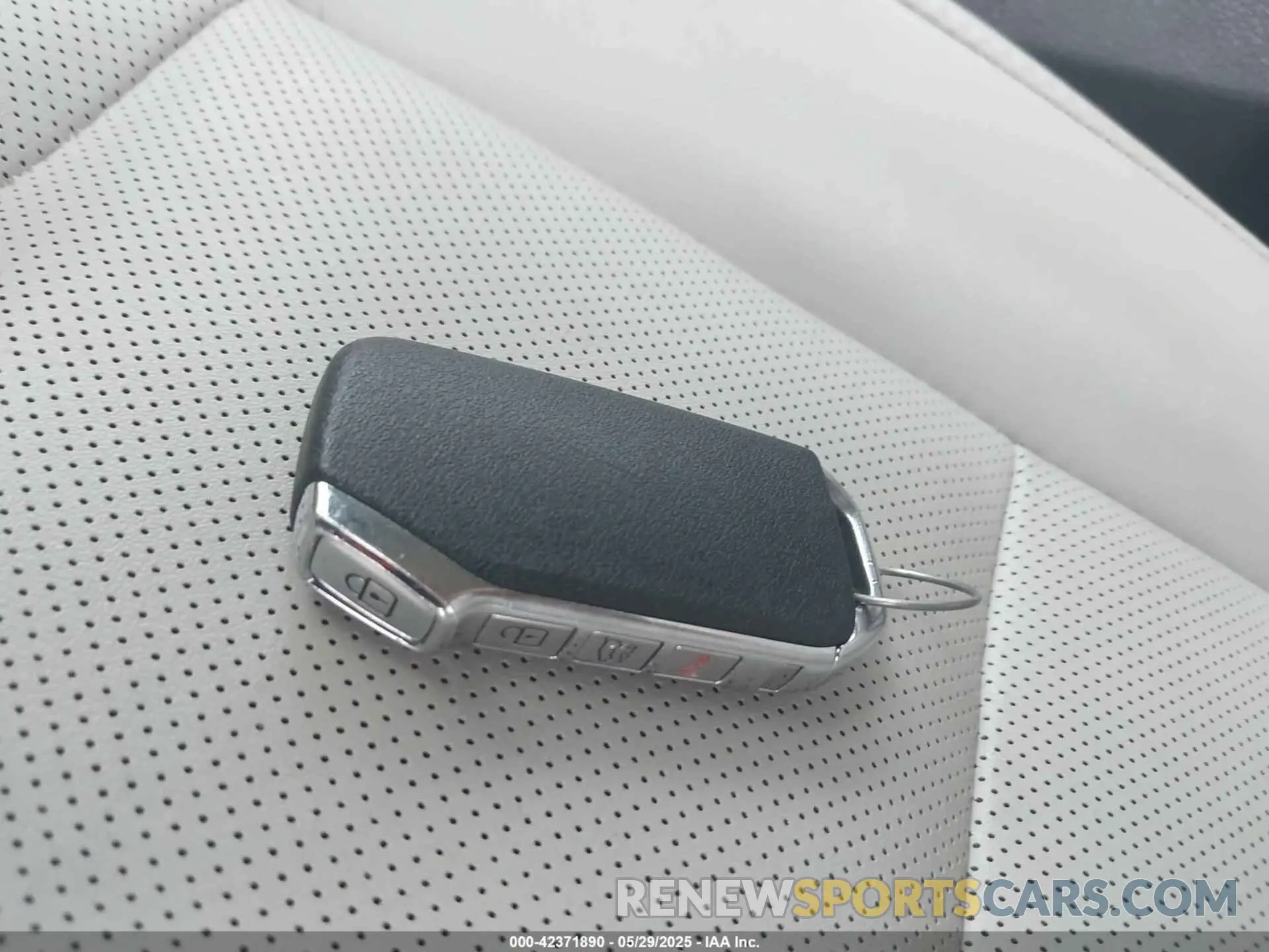 11 Photograph of a damaged car 5XYP64HC8MG127498 KIA TELLURIDE 2021
